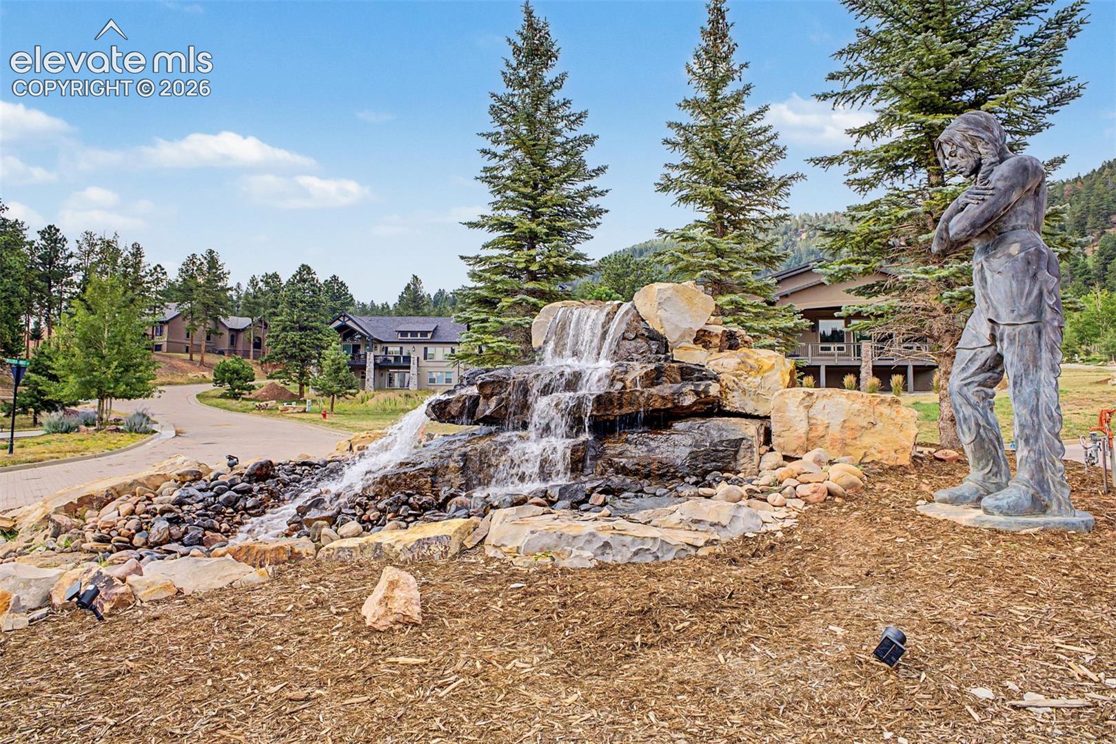 Listing photo 41 for 1015 Locklin Way
