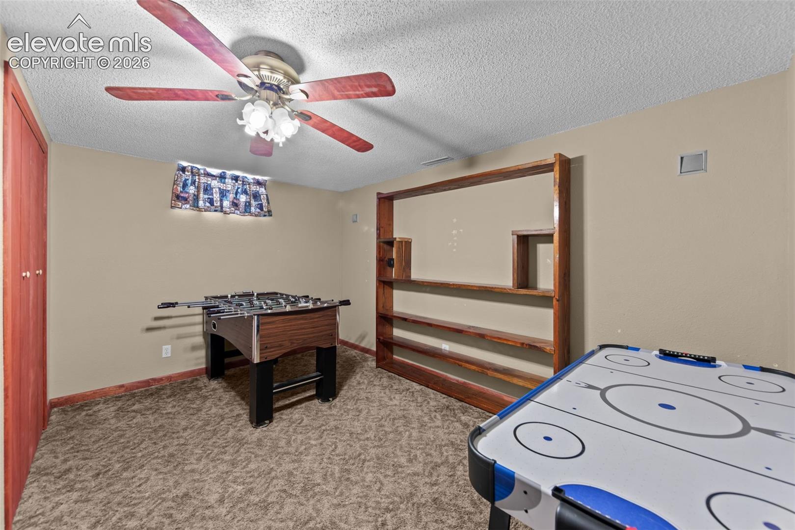 Listing photo 19 for 2227 Saranac Drive