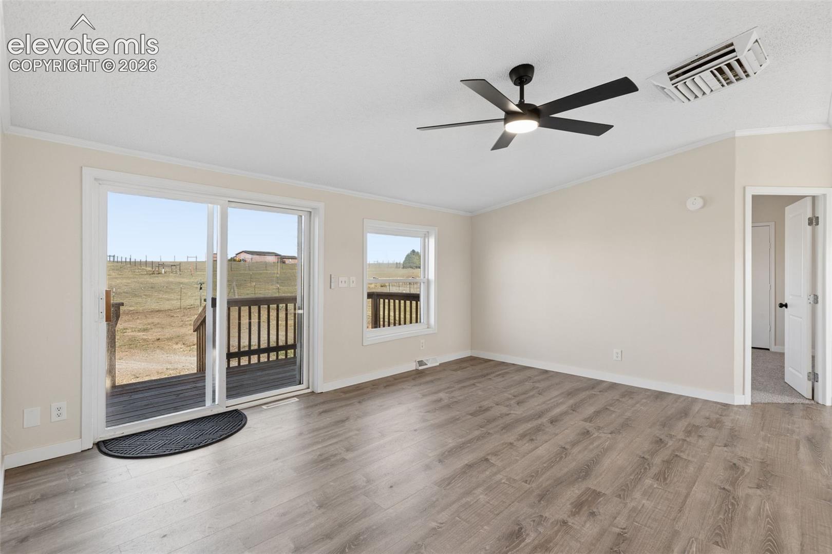 Listing photo 4 for 5510 Whipshaw Road