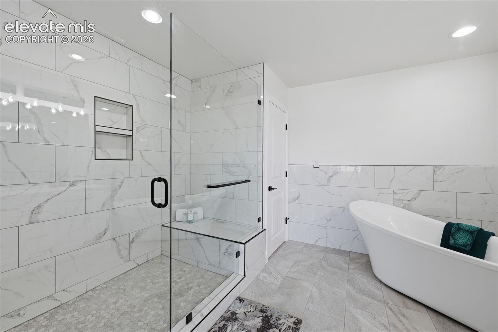 Listing photo 22 for 780 Bayfield Drive