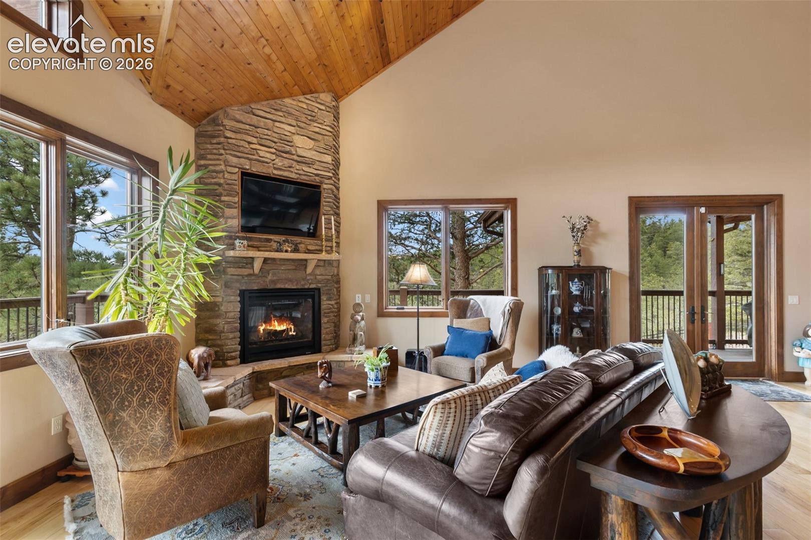 Listing photo 8 for 12810 Rampart Range Road