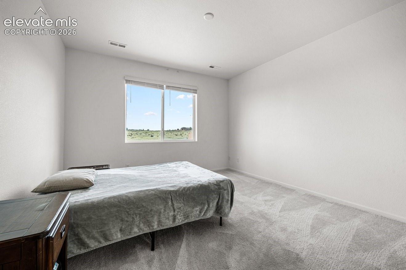Listing photo 12 for 2209 Sunrise Lane