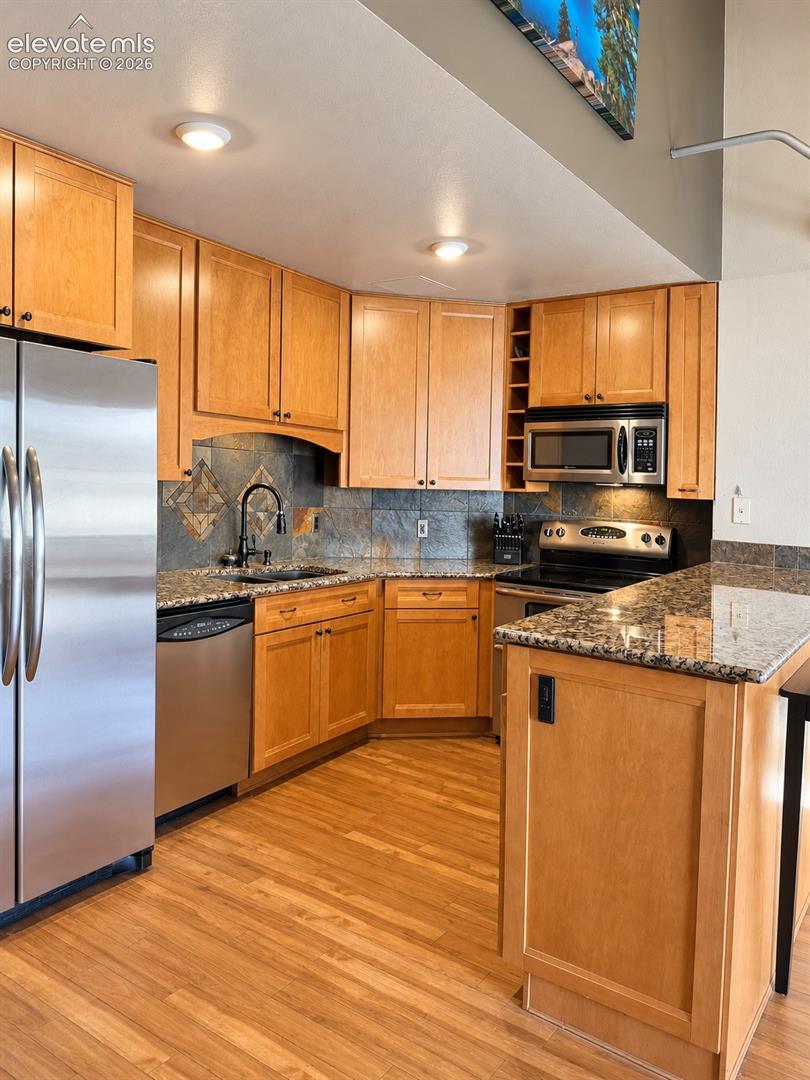 Listing photo 9 for 1625 Larimer Street 3202