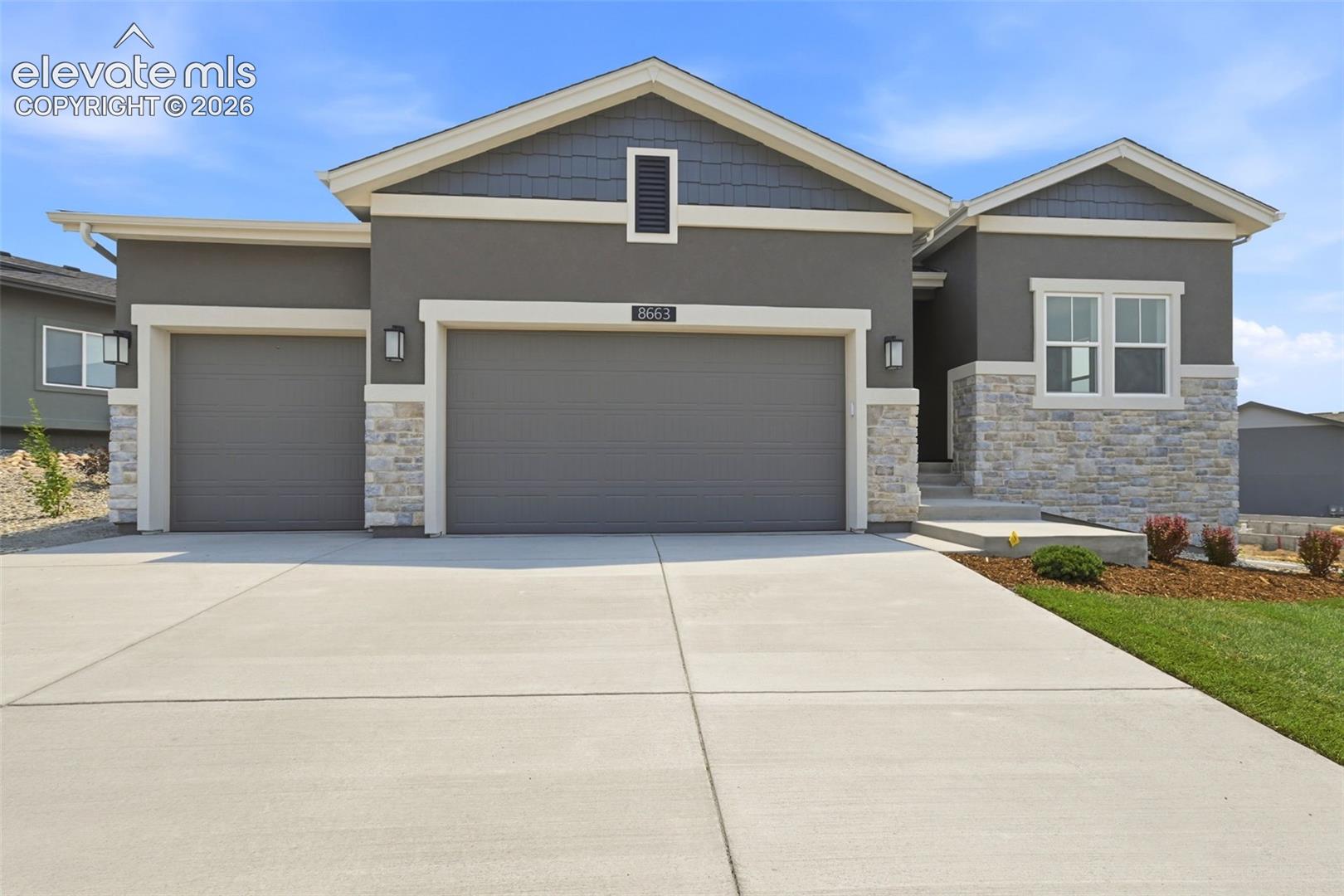 Listing photo 2 for 8663 Noreen Falls Drive