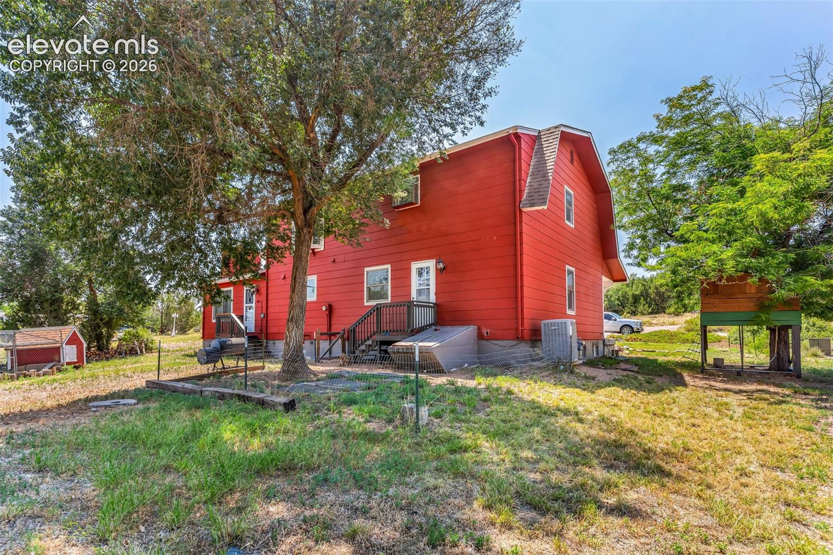Listing photo 34 for 1004 Ridgeview Place