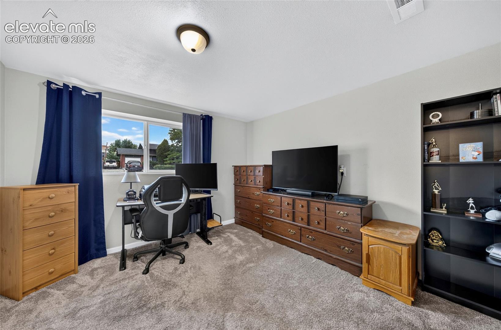 Listing photo 17 for 45 Watson Boulevard