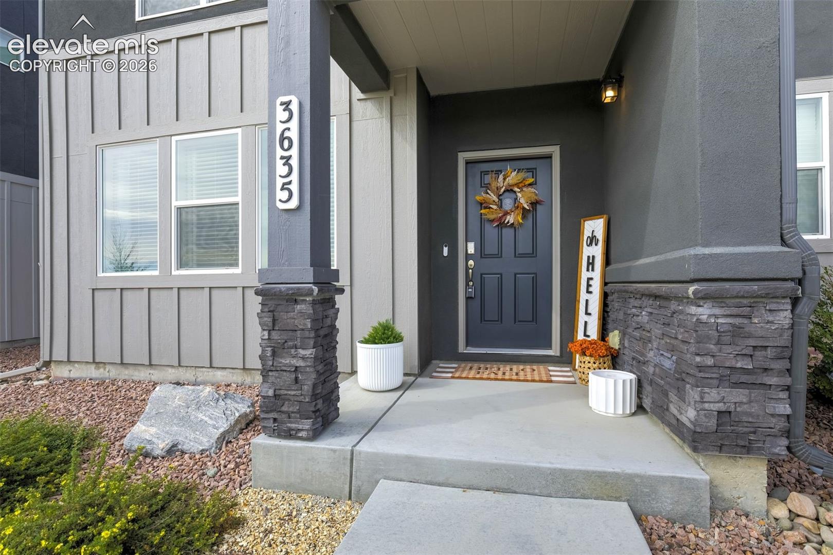 Listing photo 5 for 3635 Levy Park Drive