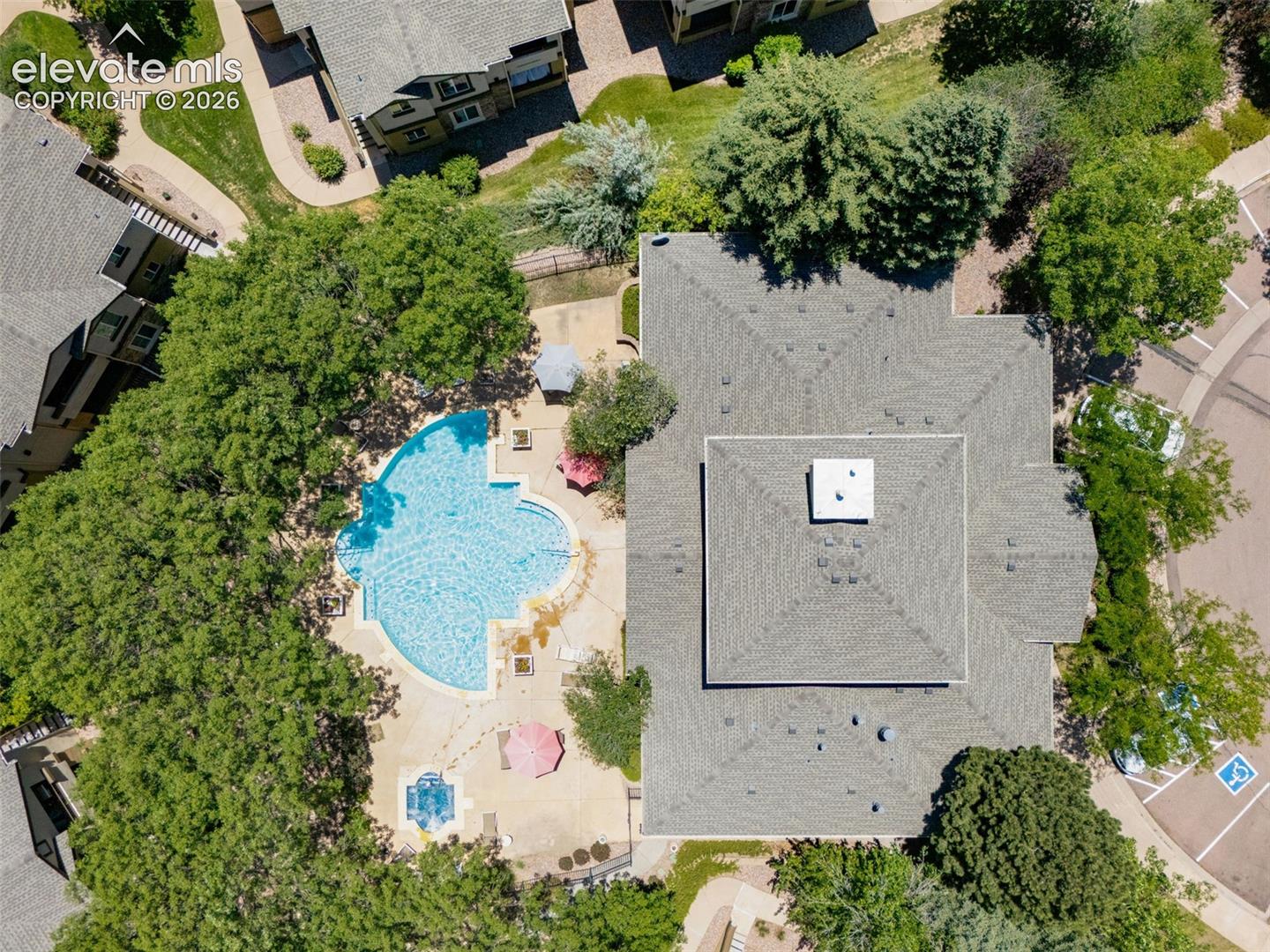 3831 Riviera Grove, photo 39