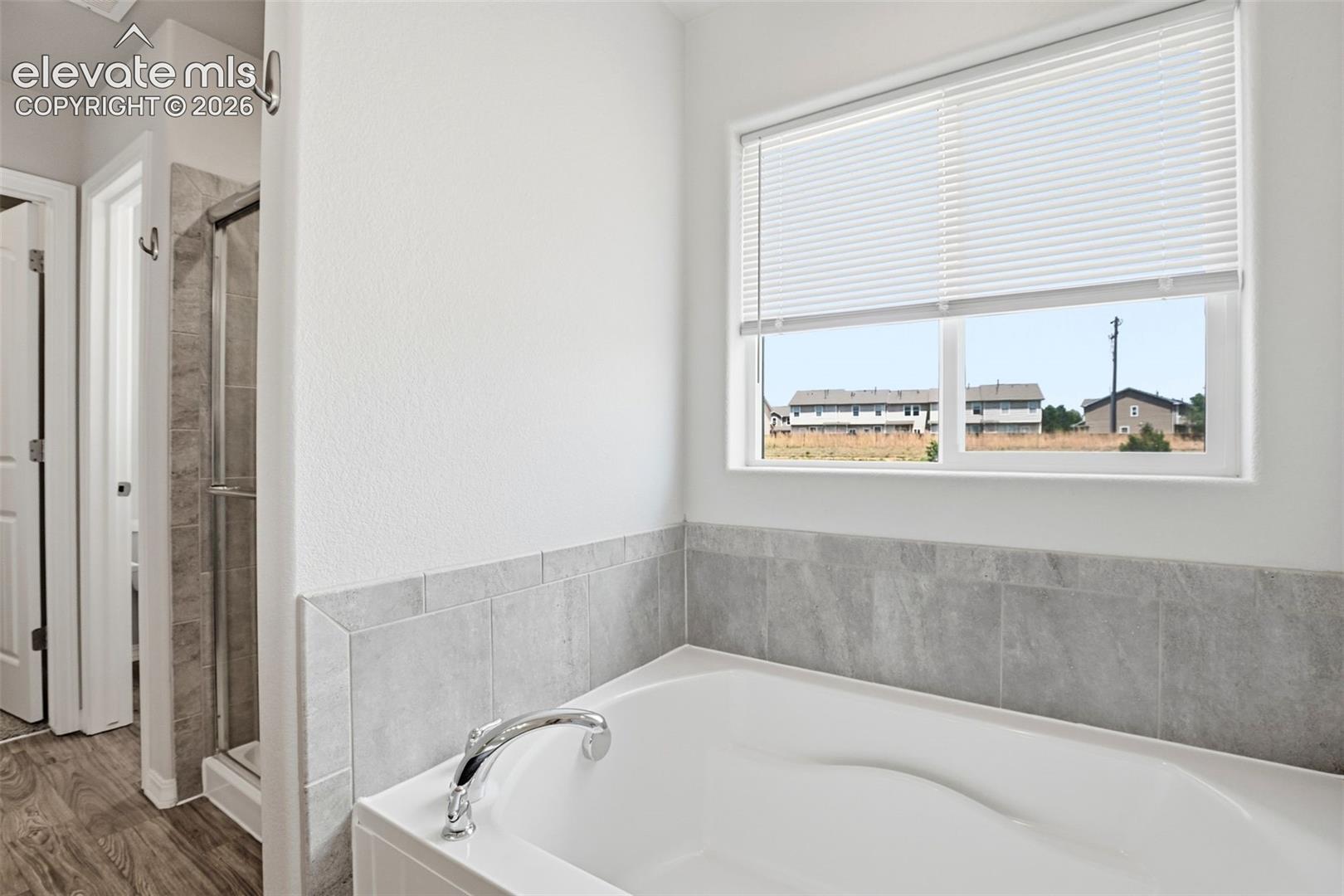Listing photo 22 for 10725 Traders Parkway