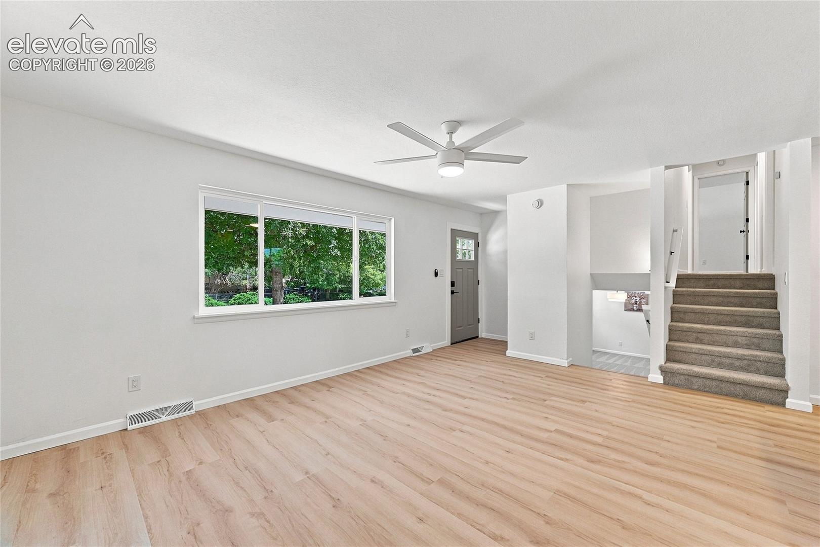 Listing photo 8 for 934 Bowser Drive
