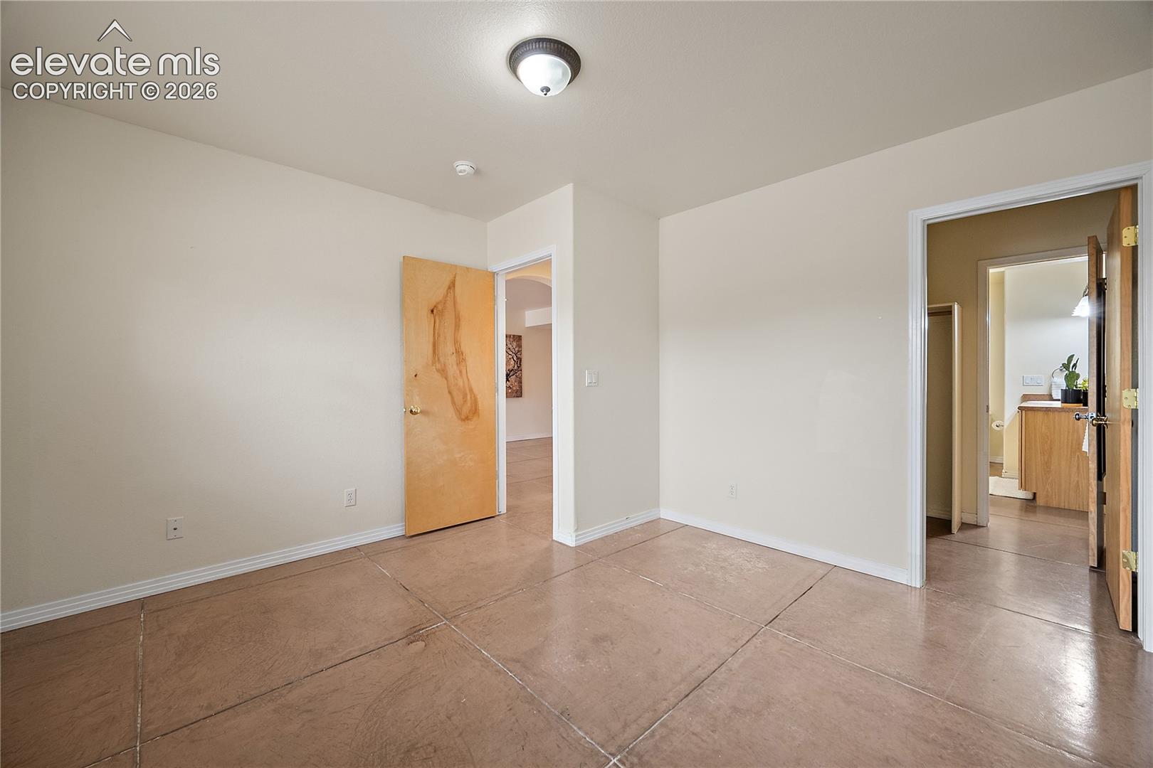 Listing photo 30 for 18 Taos Place