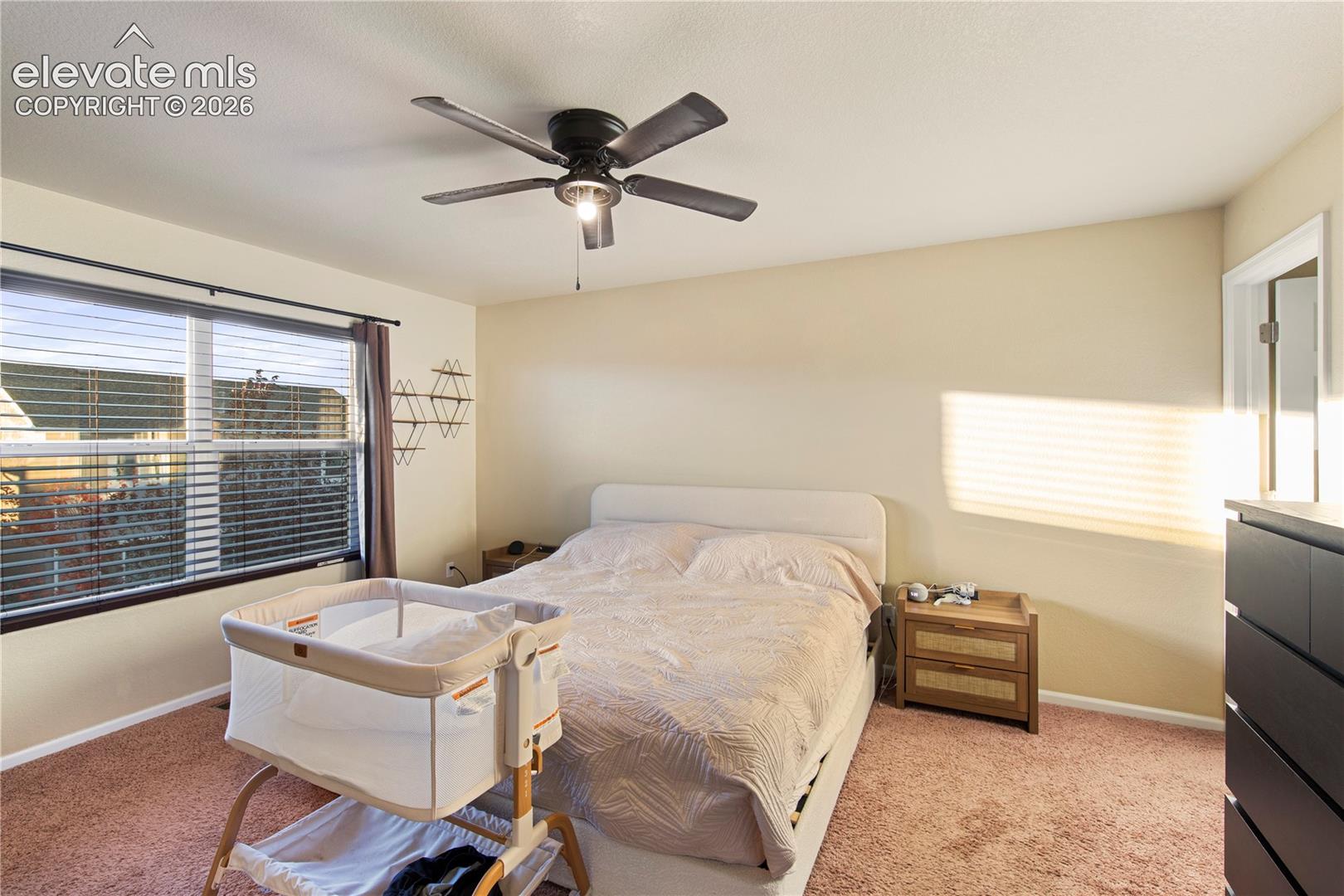 Listing photo 13 for 7886 Wagonwood Place