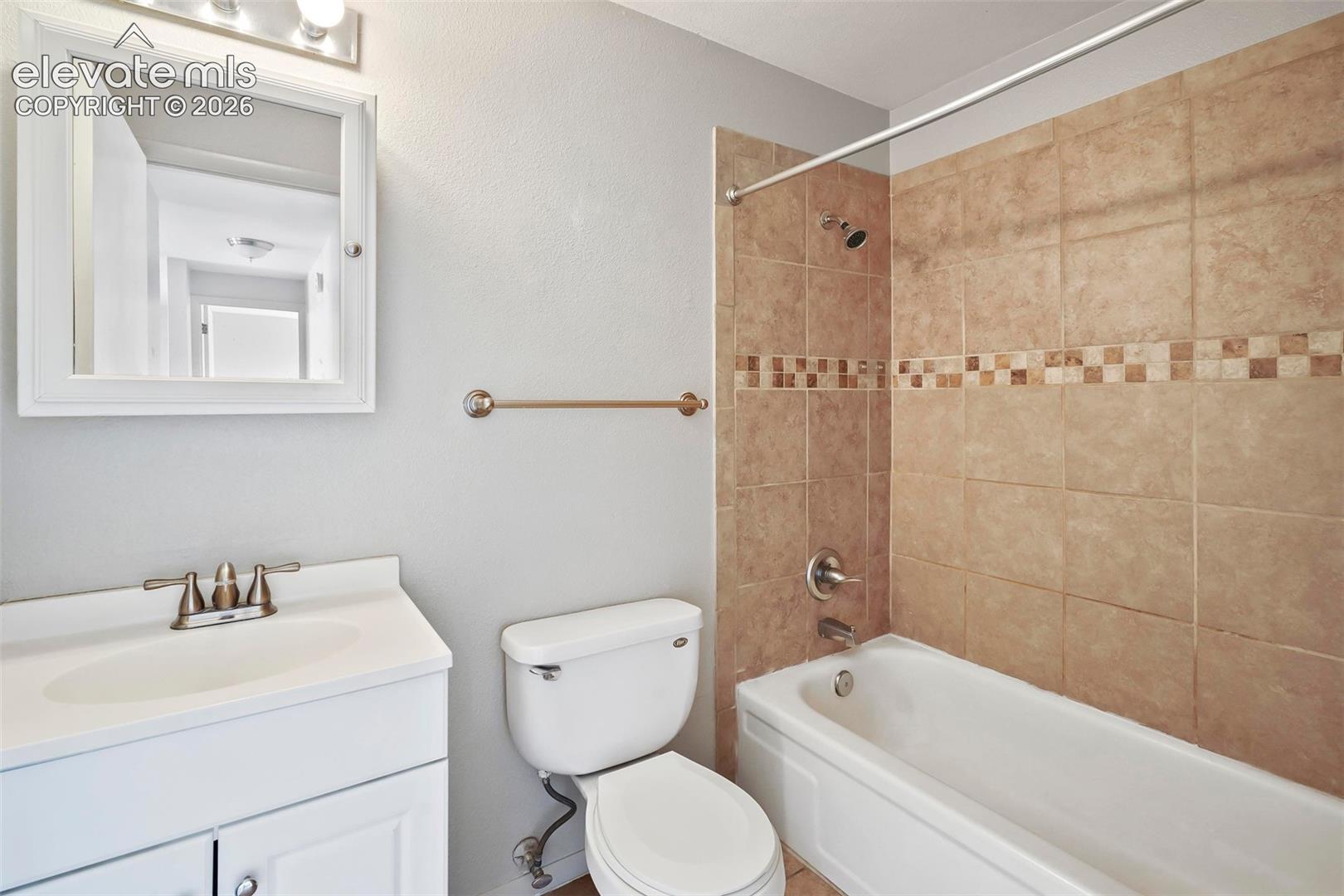 Listing photo 33 for 1025 Magnolia Street