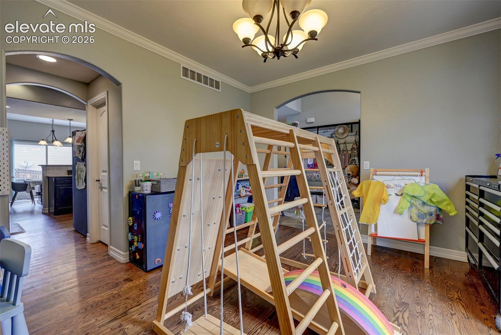 Listing photo 17 for 10249 Mt Lincoln Drive