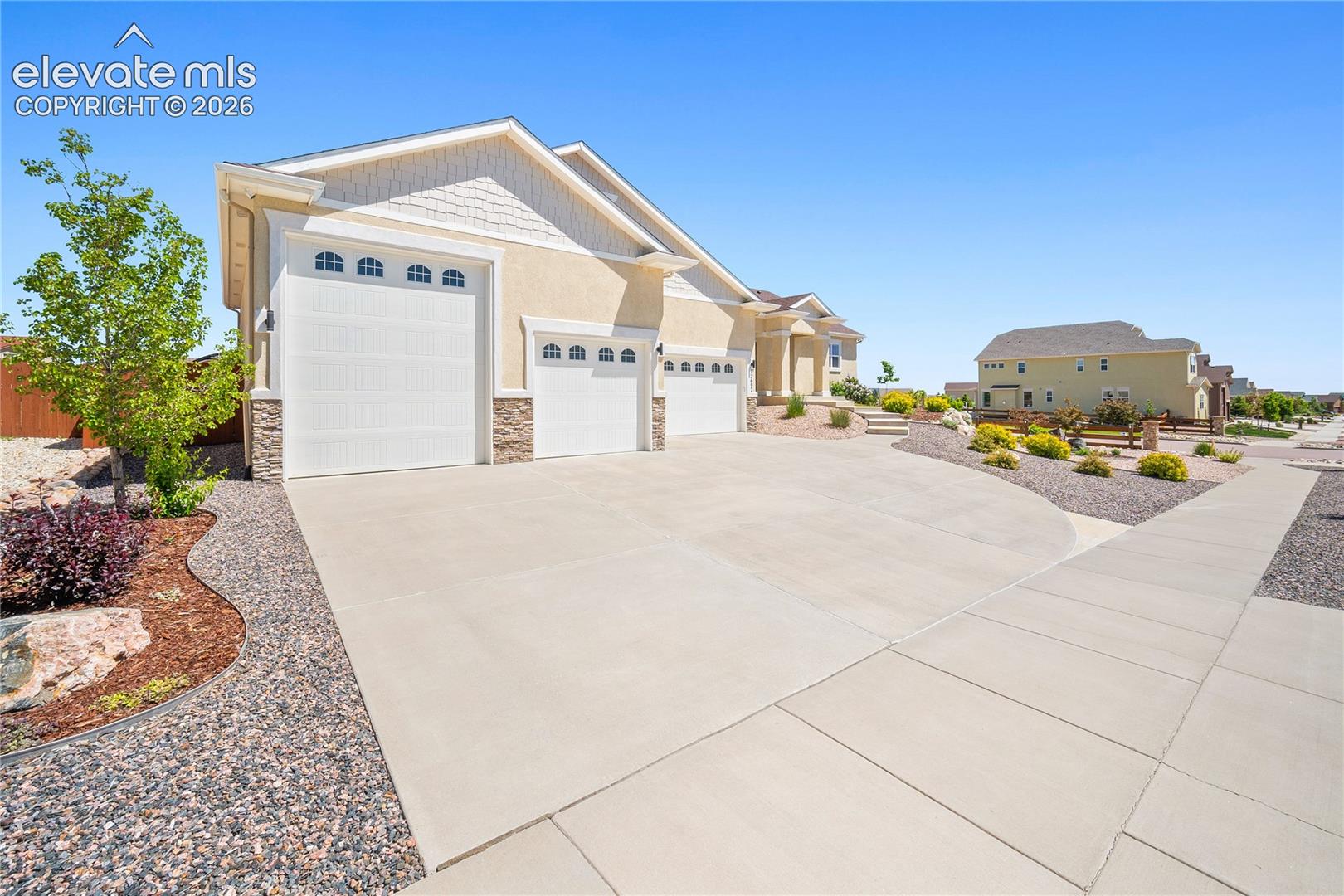 Listing photo 2 for 12692 Clark Peak Court