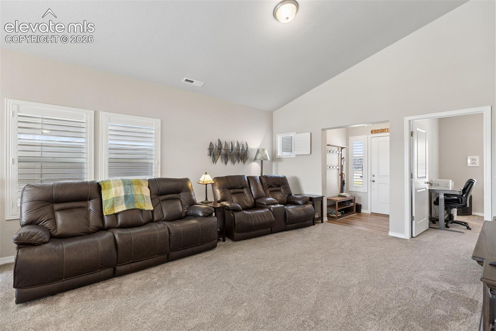 Listing photo 11 for 8675 Bynum Drive