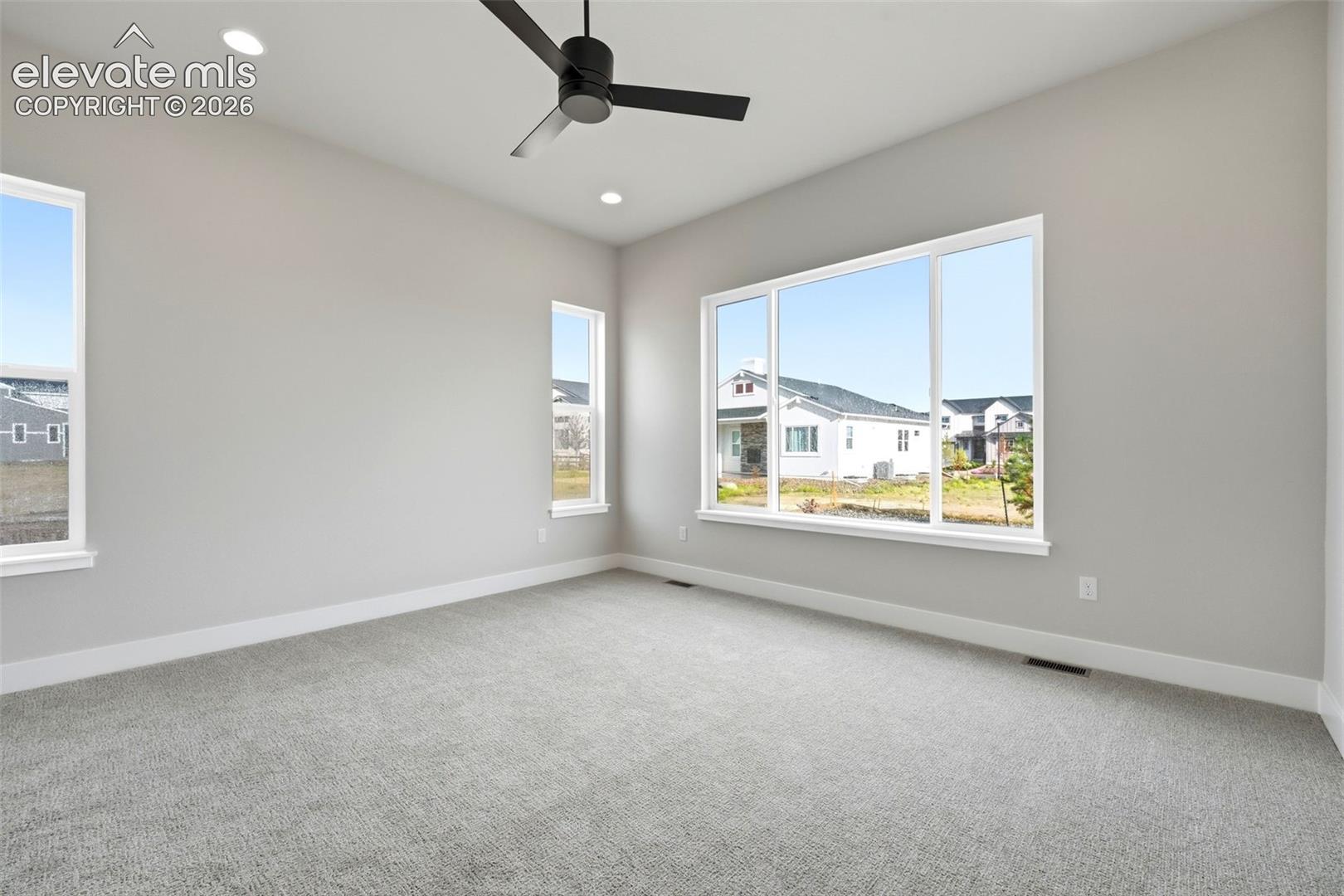 Listing photo 18 for 2453 Sangria Court
