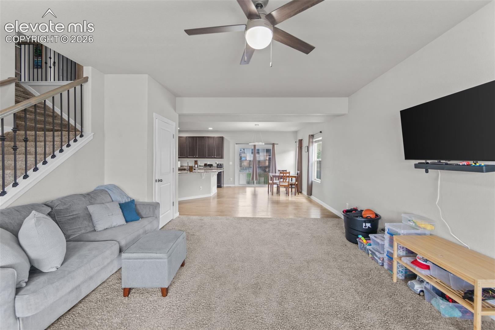 Listing photo 2 for 7447 Peachleaf Drive
