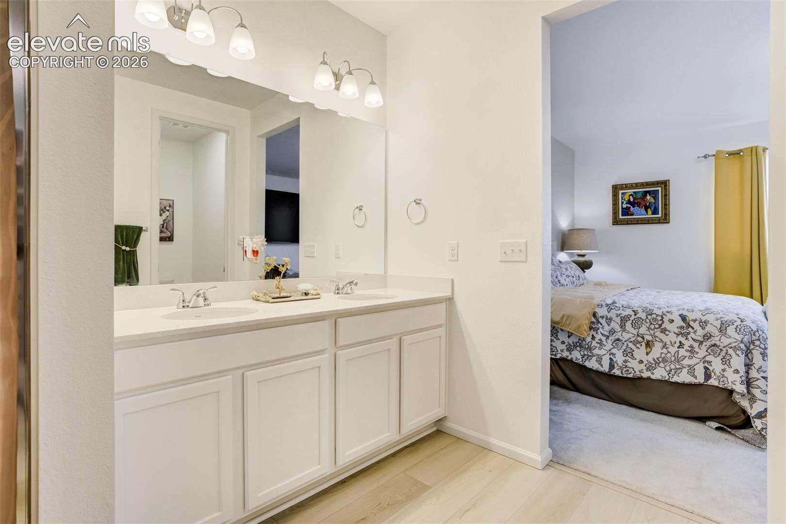 5689 Mammoth Lane, photo 17