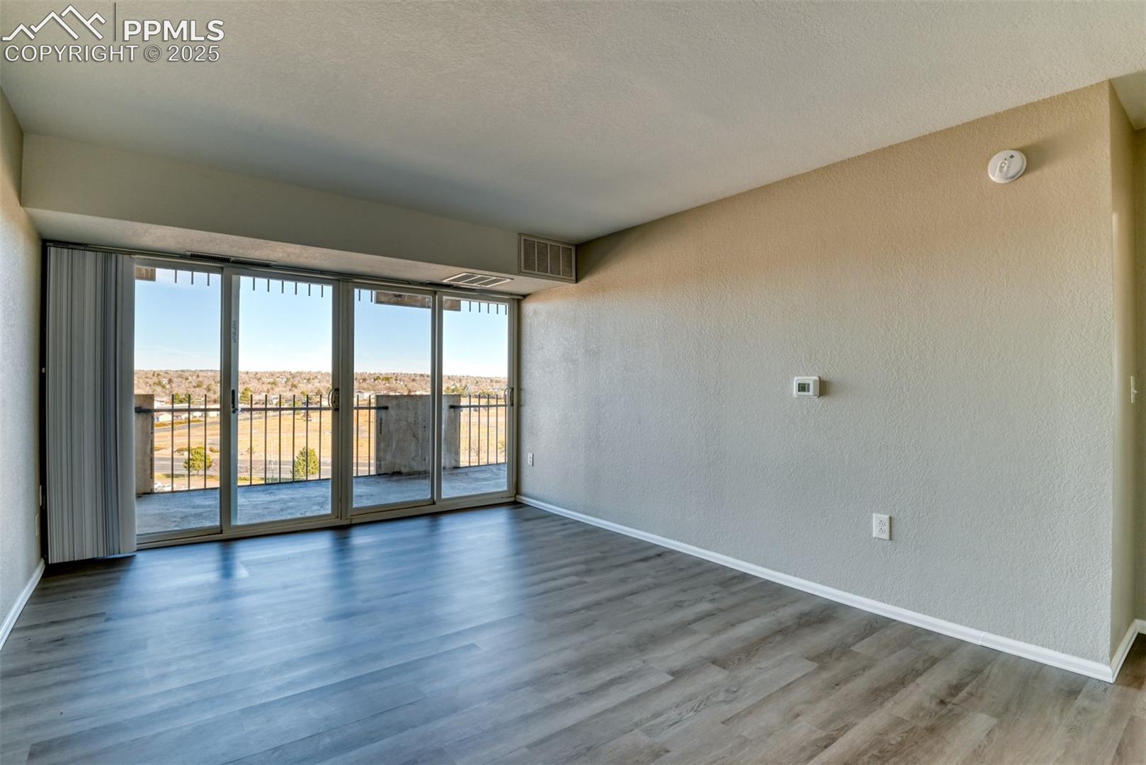 411 Lakewood Circle, photo 20