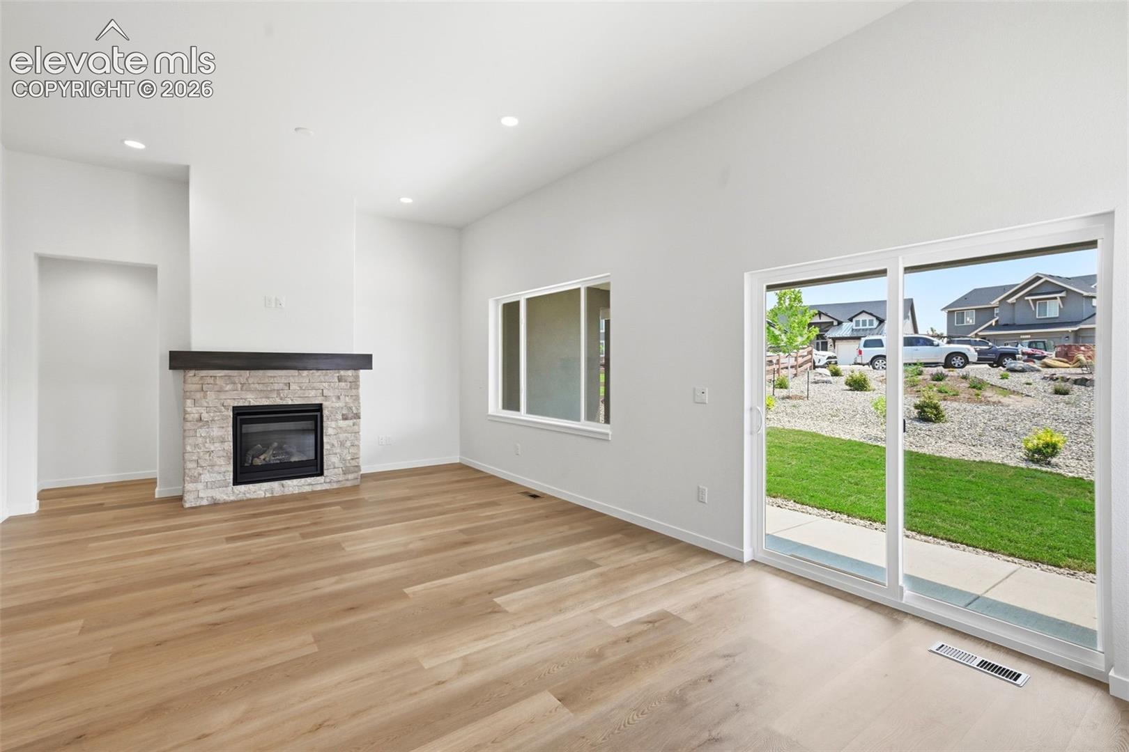Listing photo 13 for 8663 Noreen Falls Drive