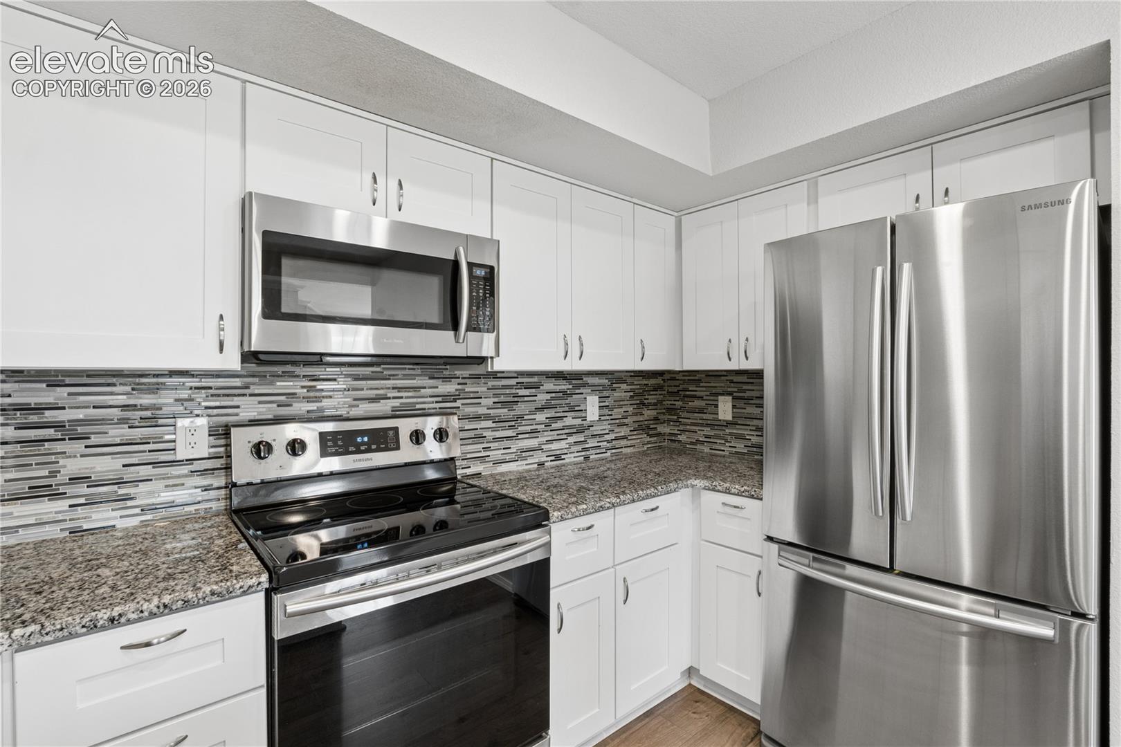 Listing photo 14 for 2147 Denton Grove 102