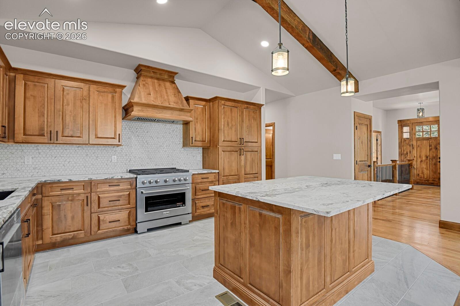 Listing photo 5 for 19020 Burnt Leaf Way