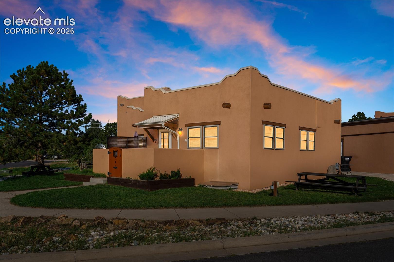 Listing photo 26 for 850 Forest Edge Road A