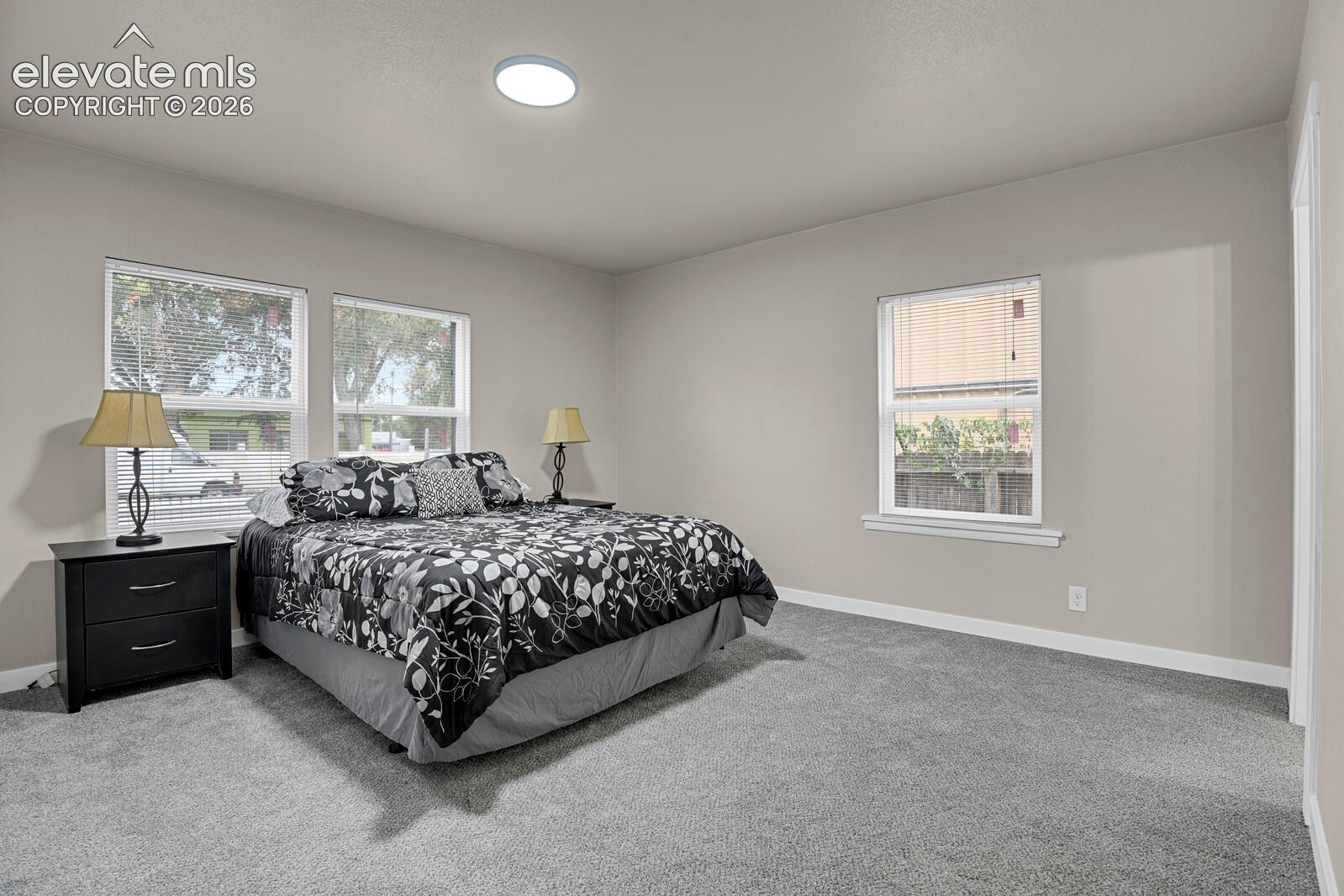 Listing photo 23 for 2614 Gunnison Street