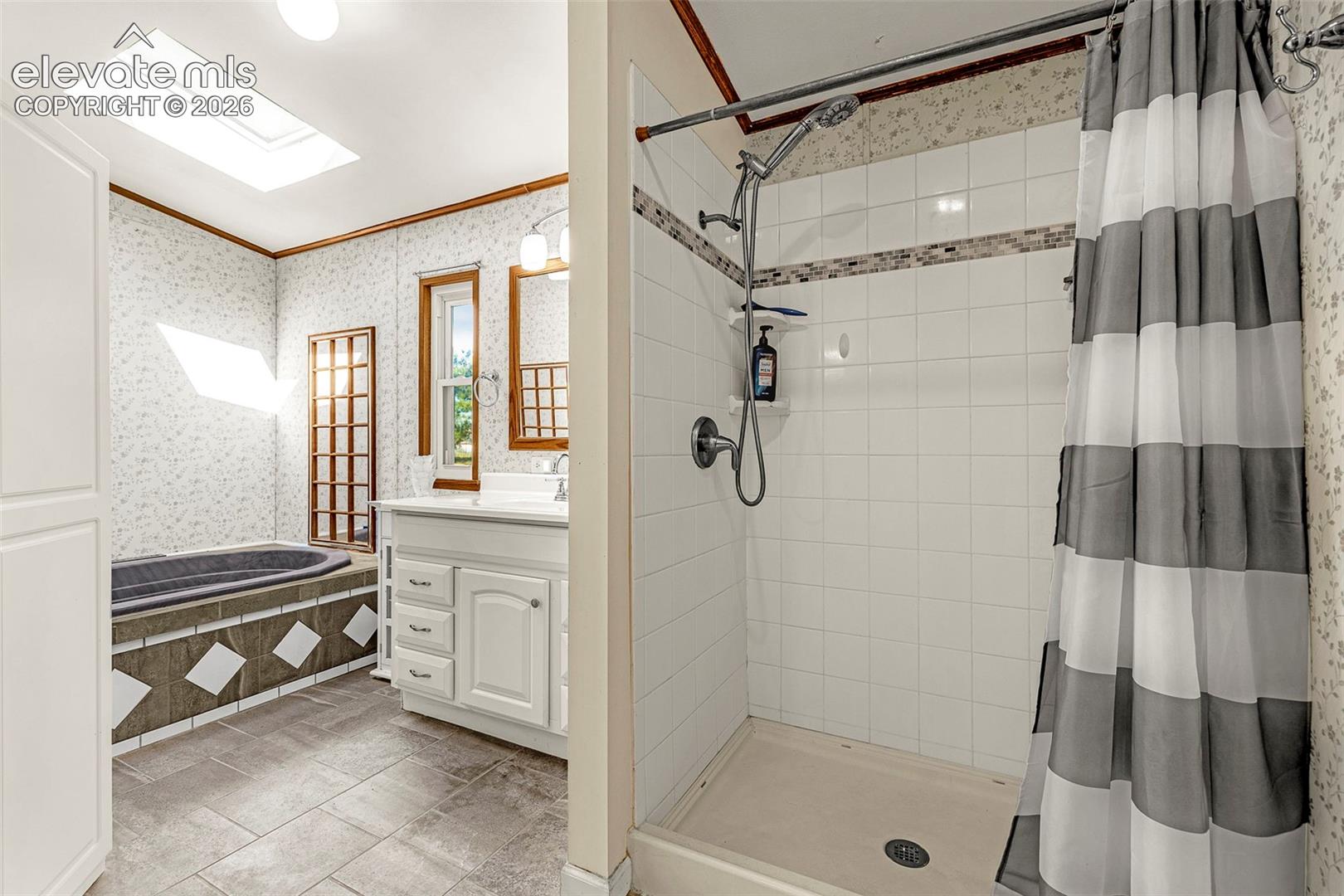 Listing photo 7 for 5505 Prospero Road