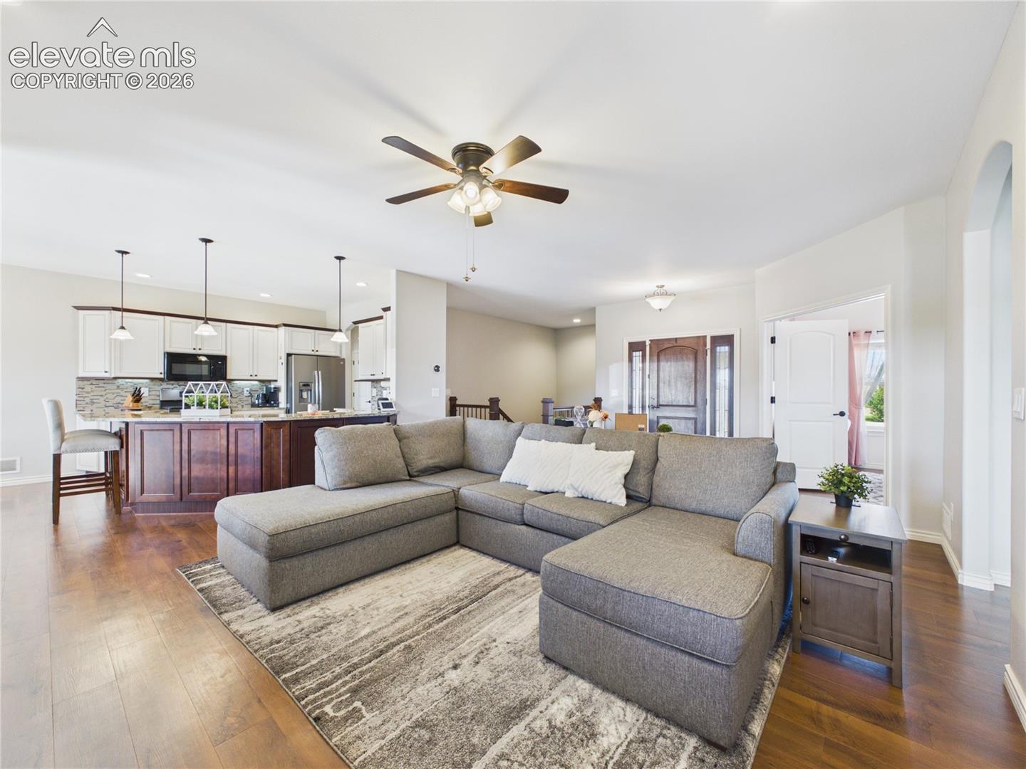 Listing photo 7 for 58 S Villa Del Sol Court