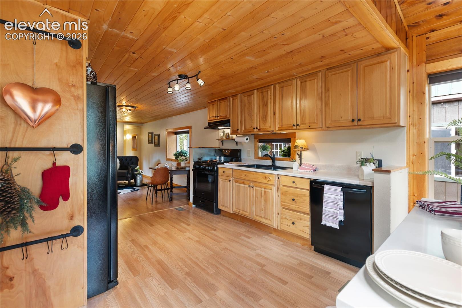 1021 Markus Road, photo 18