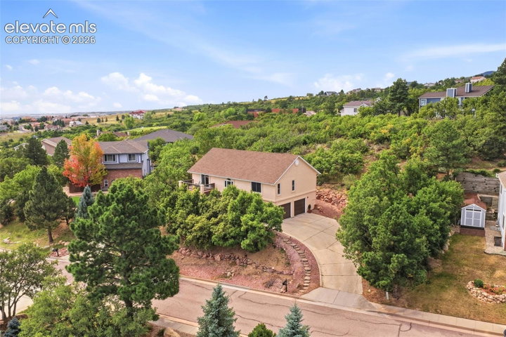 345 Cheshire Court — listing photo
