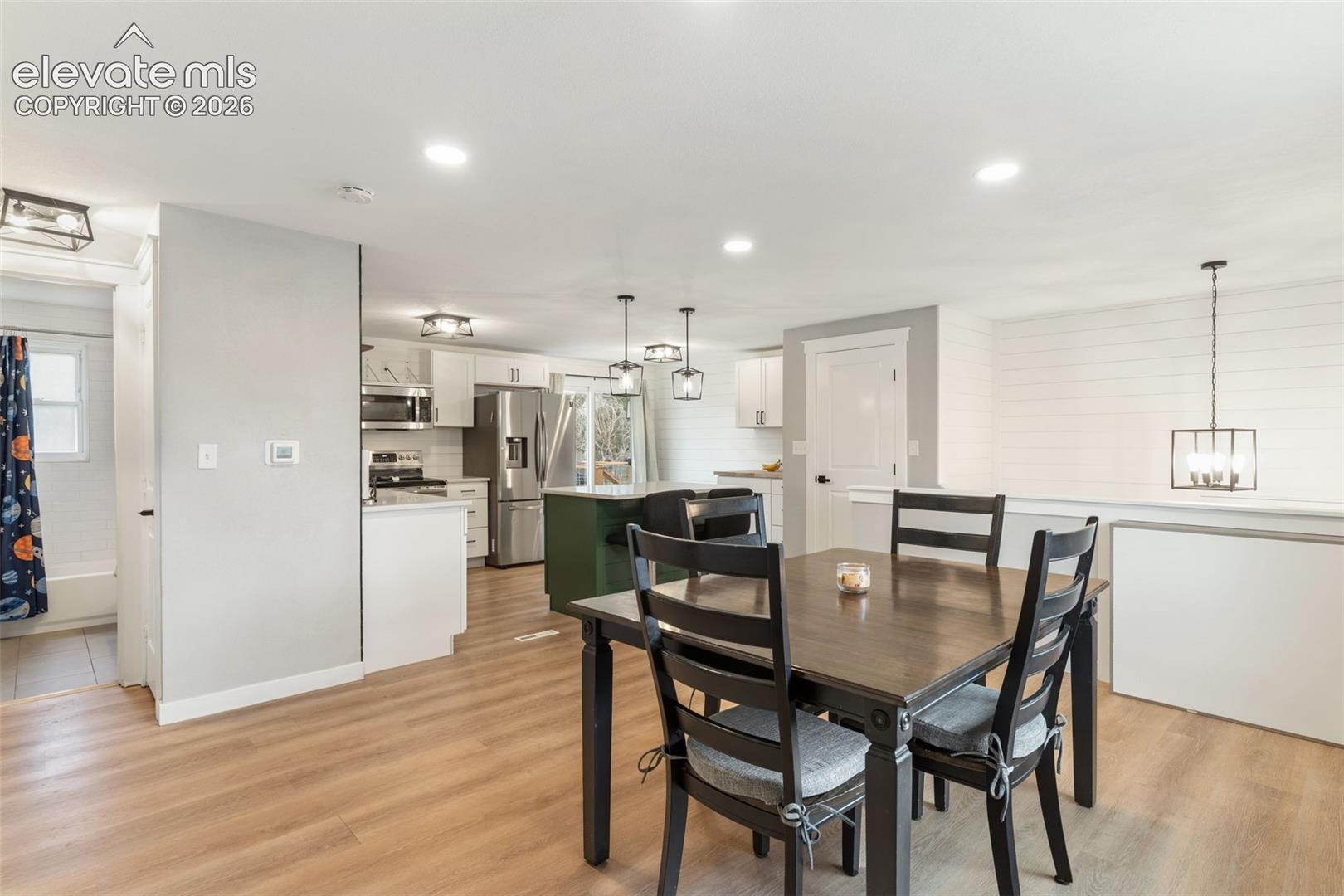 Listing photo 13 for 1596 Prado Drive