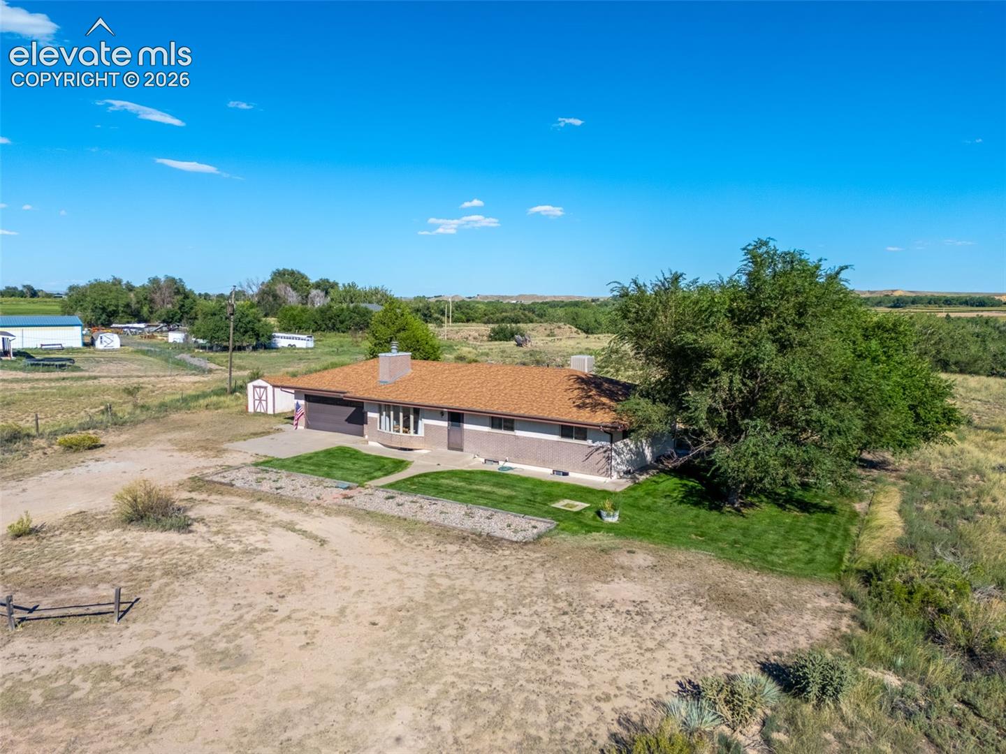 Listing photo 35 for 1980 27th Lane