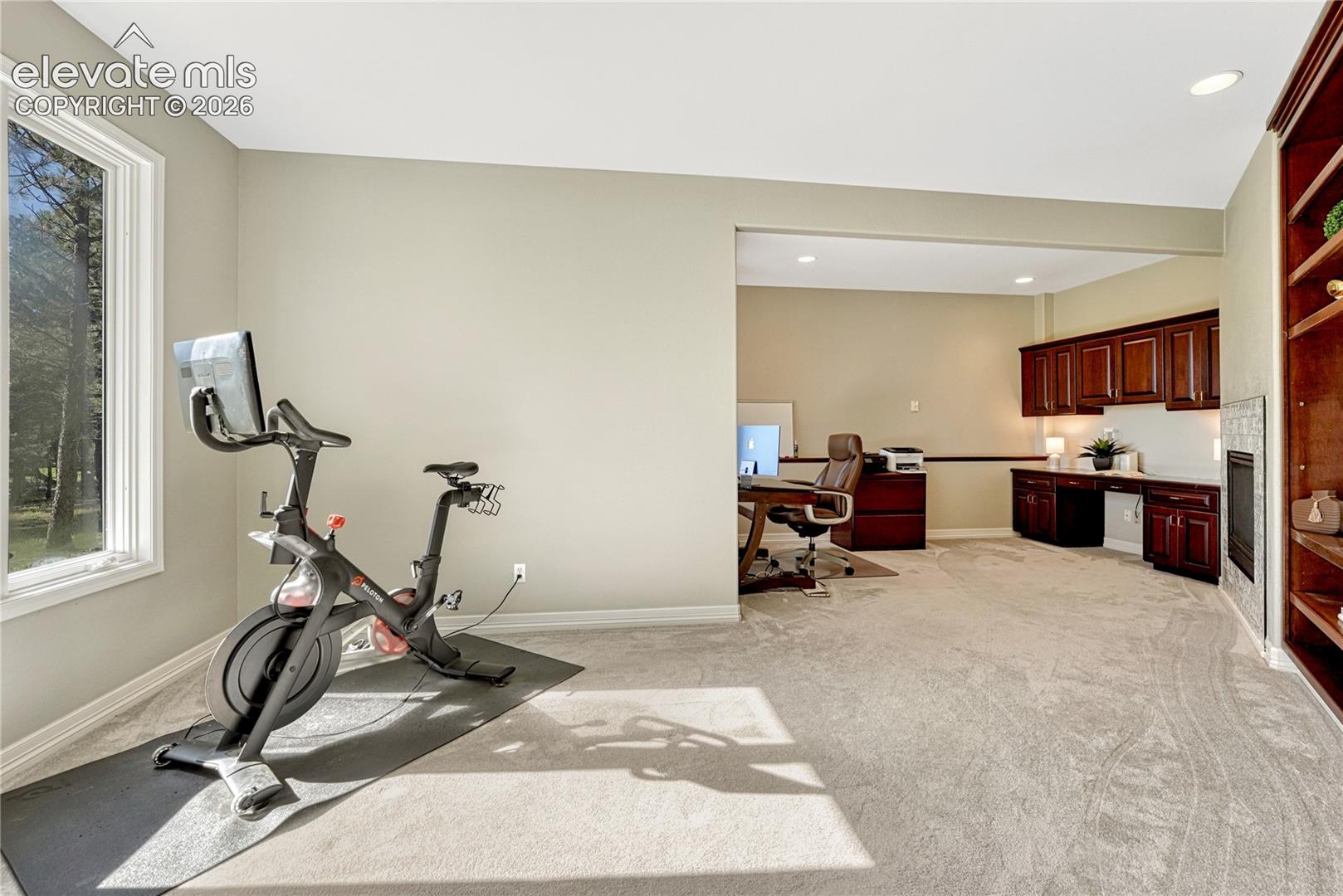 Listing photo 24 for 17180 Colonial Park Drive