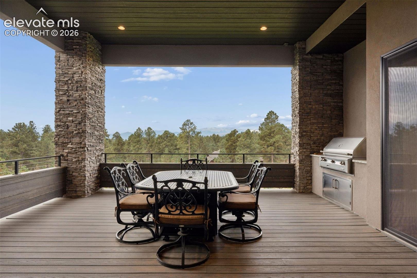 Listing photo 13 for 4915 Old Stagecoach Road