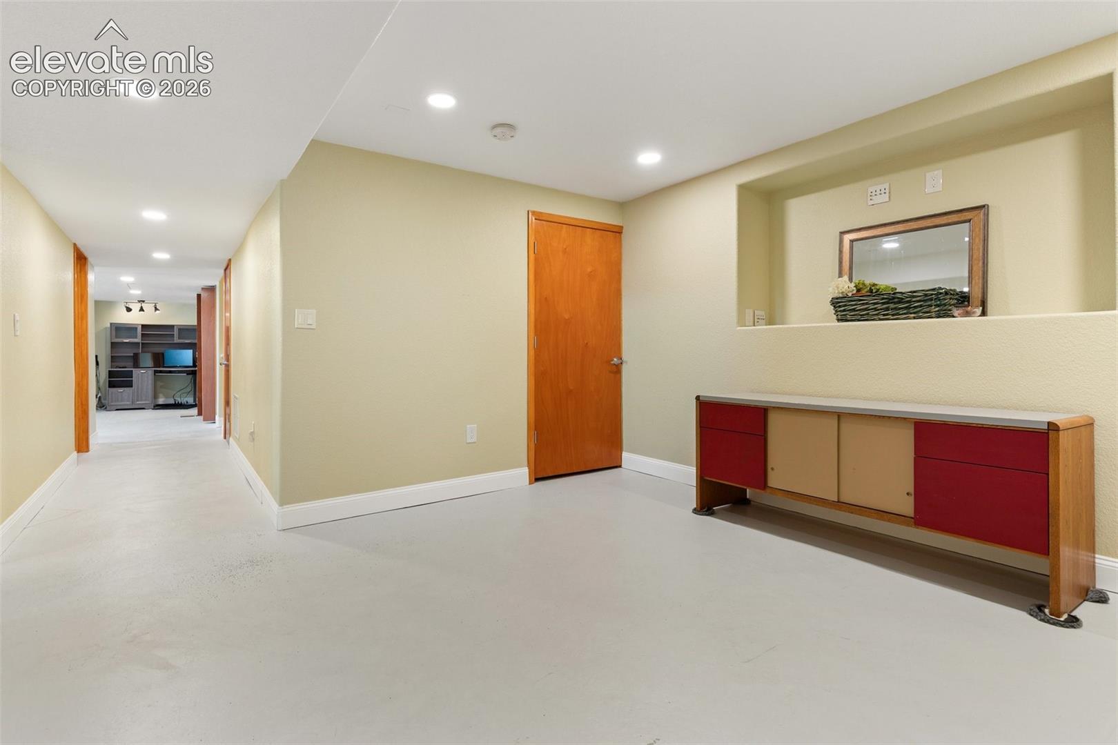Listing photo 30 for 4046 Deer Valley Drive