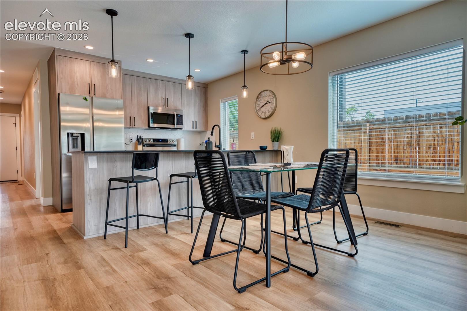 Listing photo 16 for 829 Kalamath Street