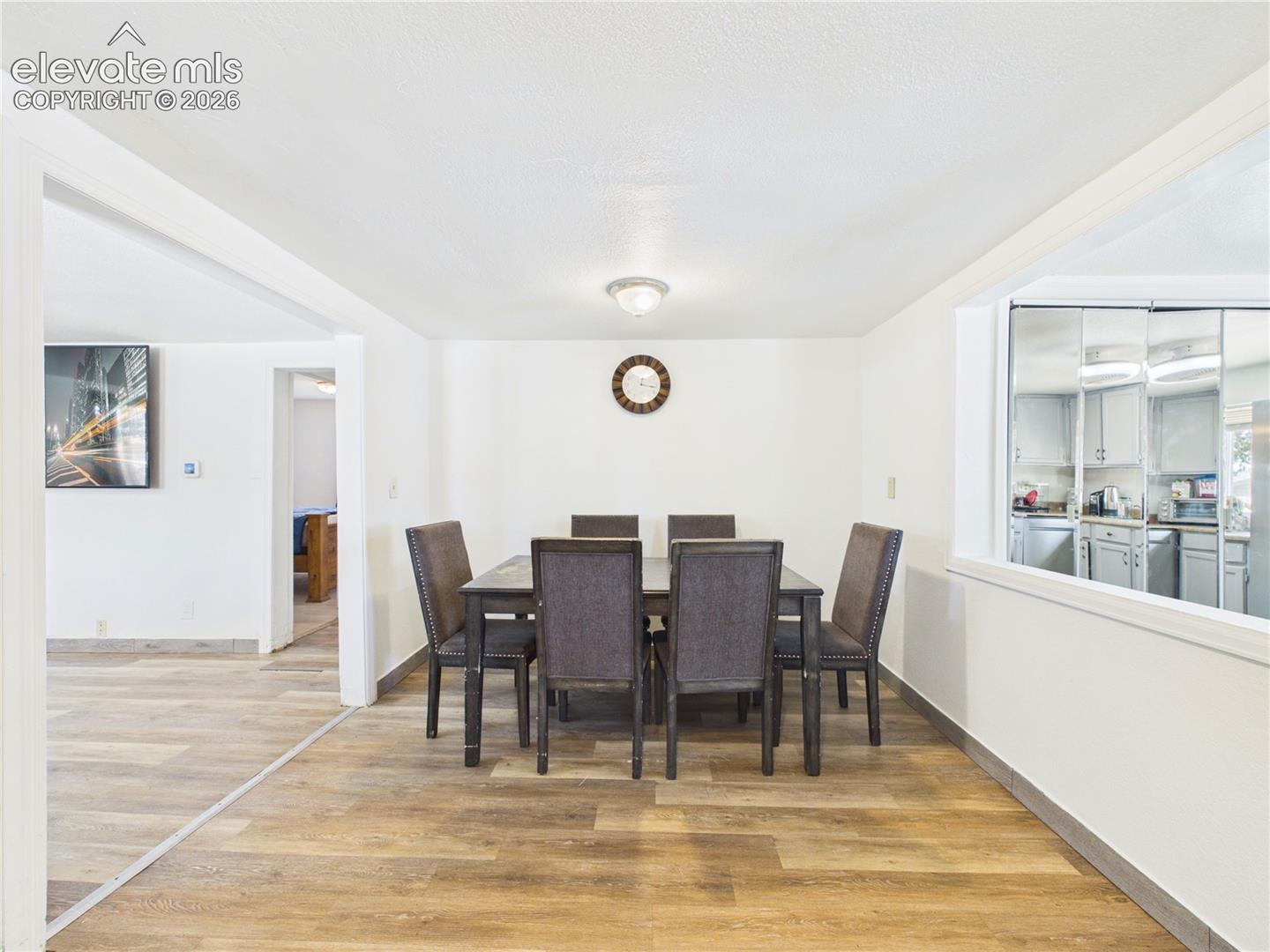 Listing photo 10 for 2805 E 16th Street
