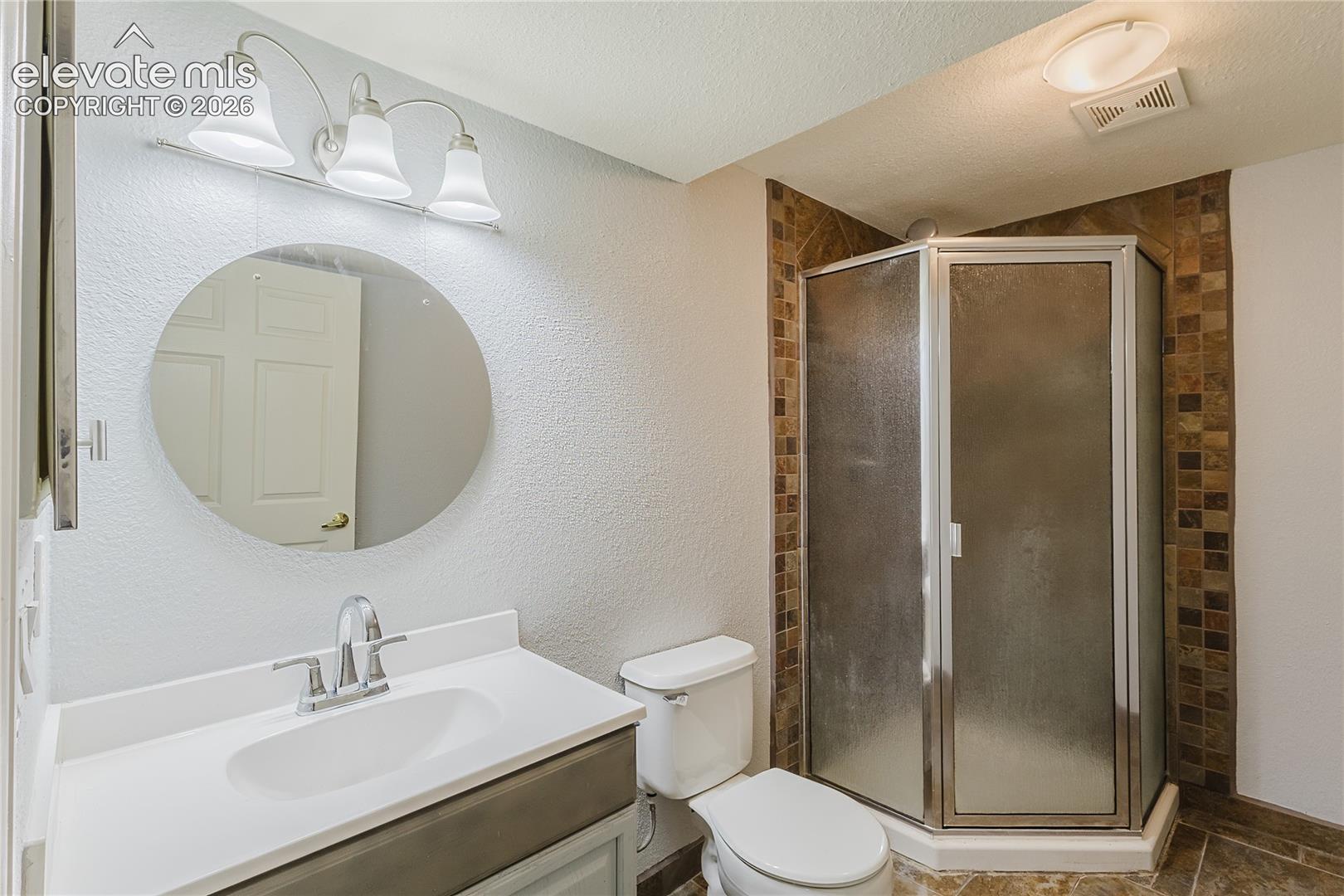 Listing photo 6 for 4860 Seton Place