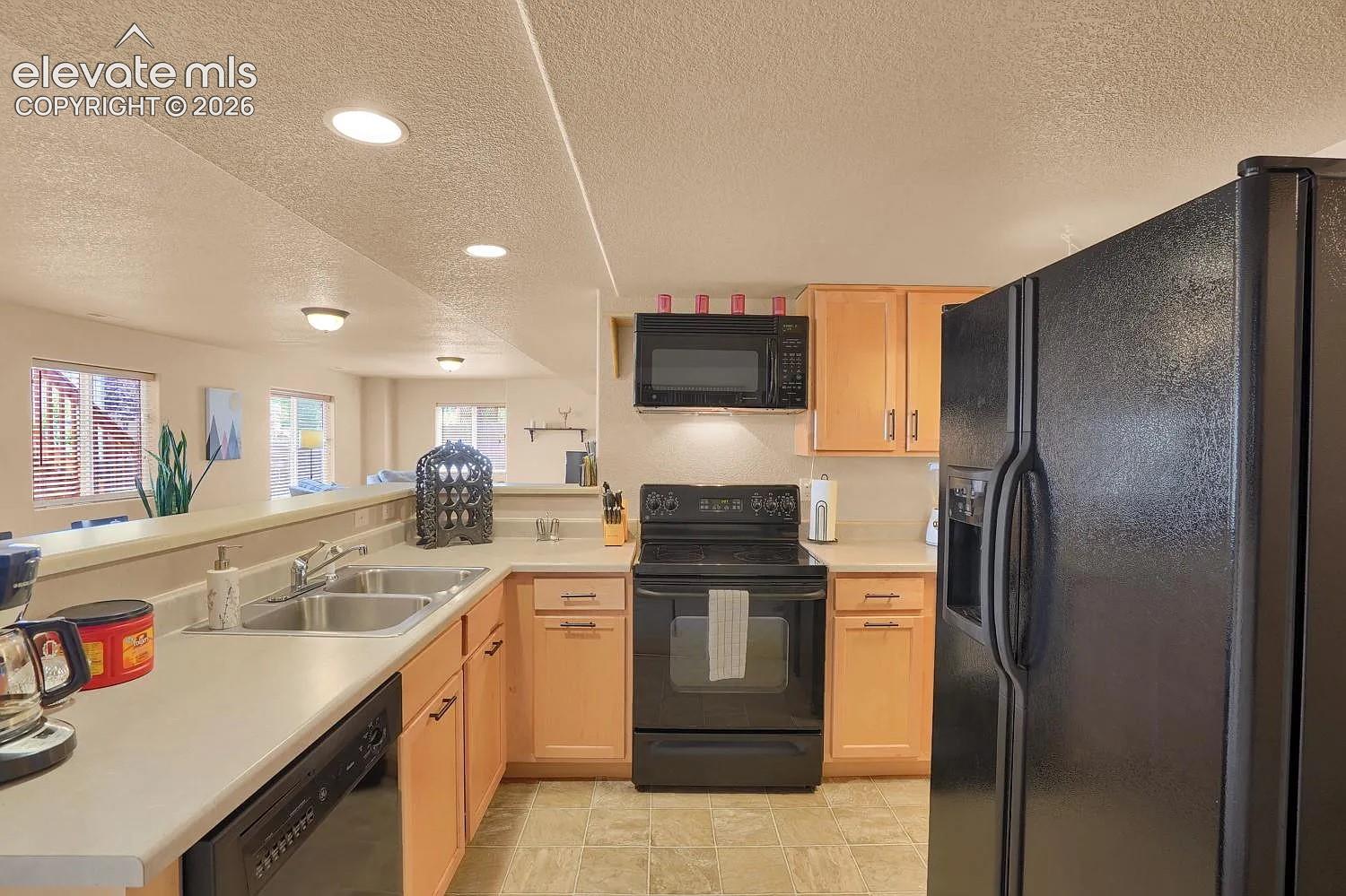 Listing photo 14 for 335 PYRITE Terrace