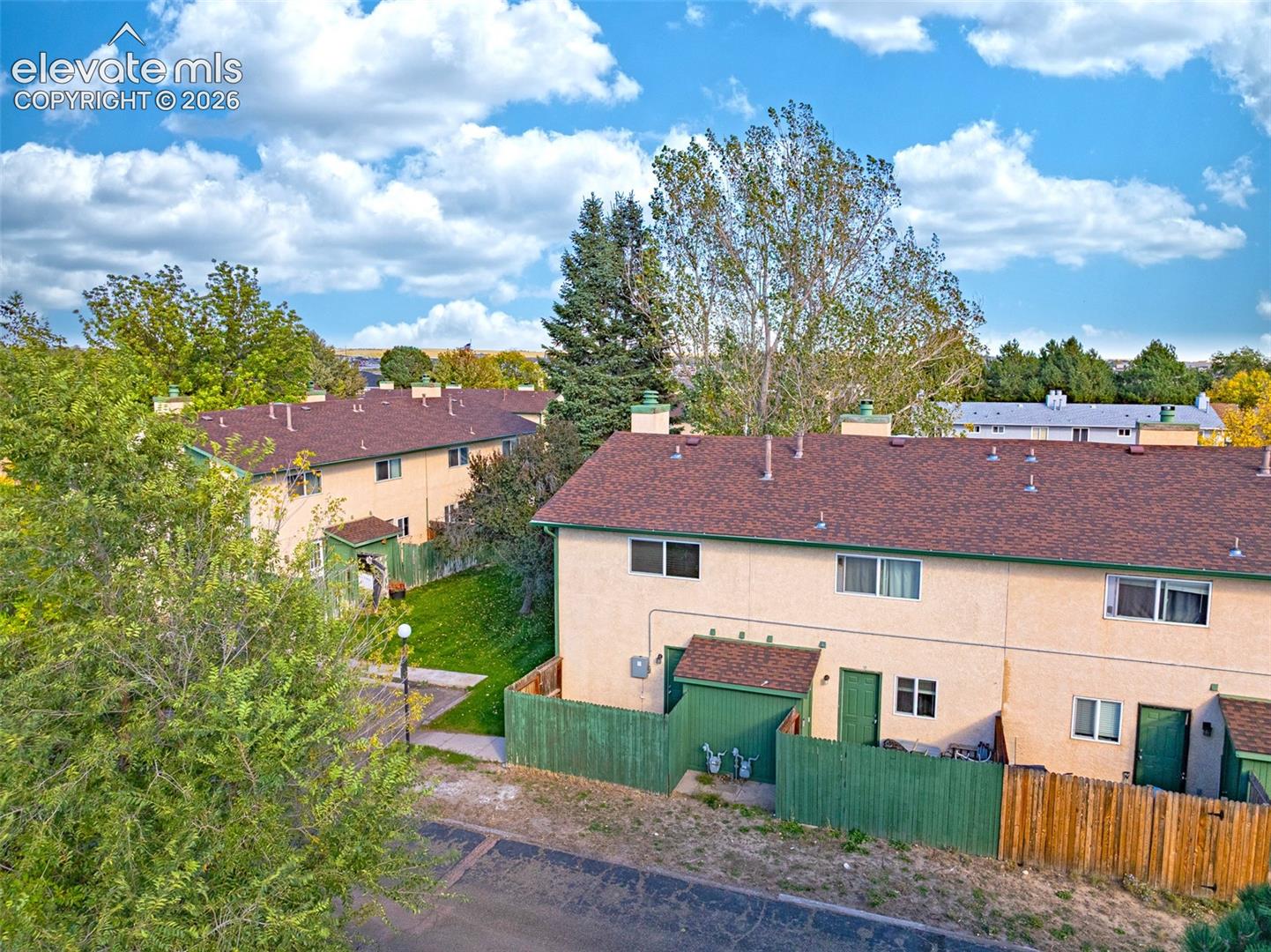 Listing photo 32 for 2360 Washo Circle