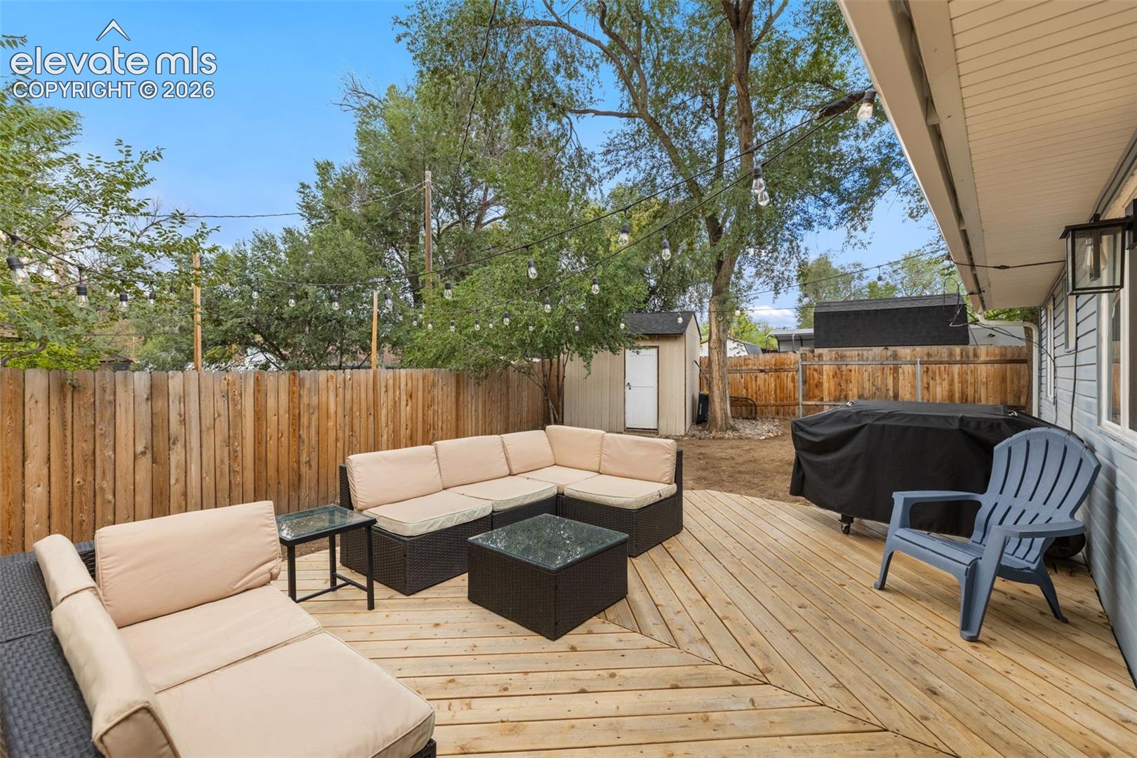 Listing photo 24 for 2110 Frontier Drive
