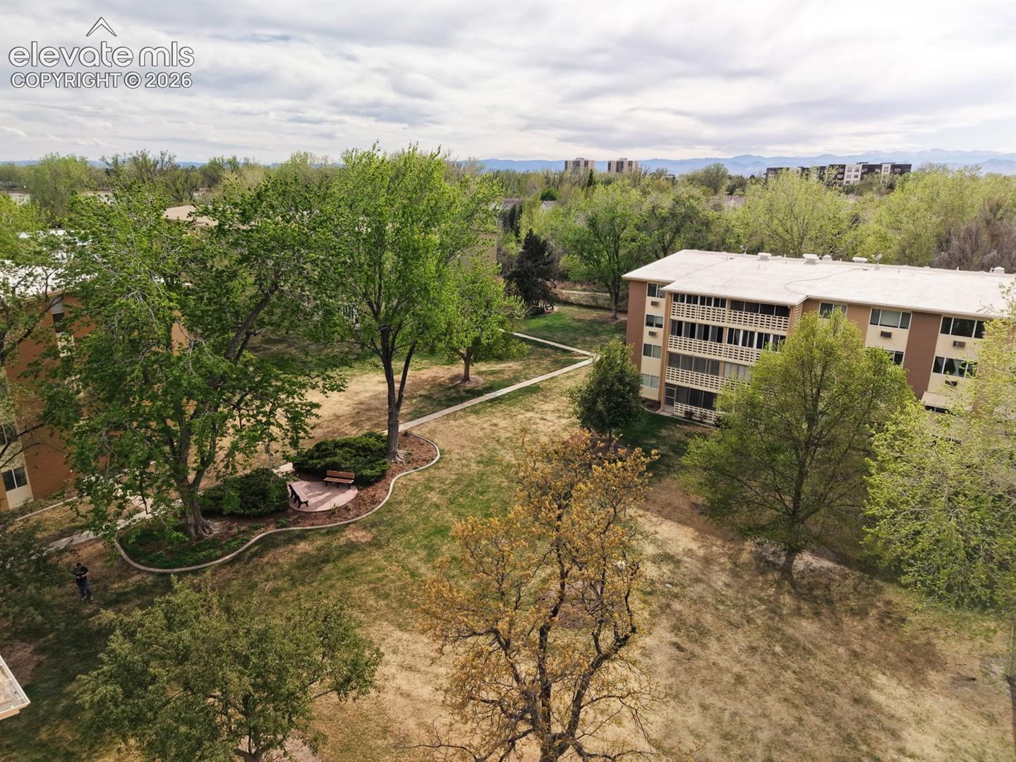 Listing photo 33 for 605 S Alton Way 12C