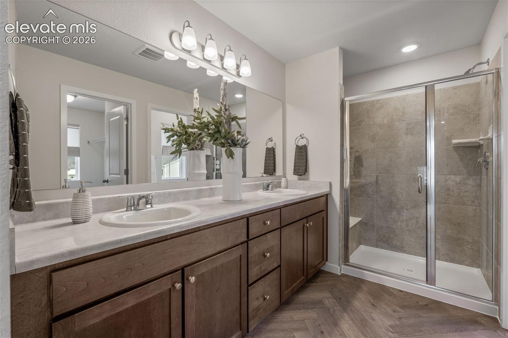 Listing photo 19 for 4912 Havenward View