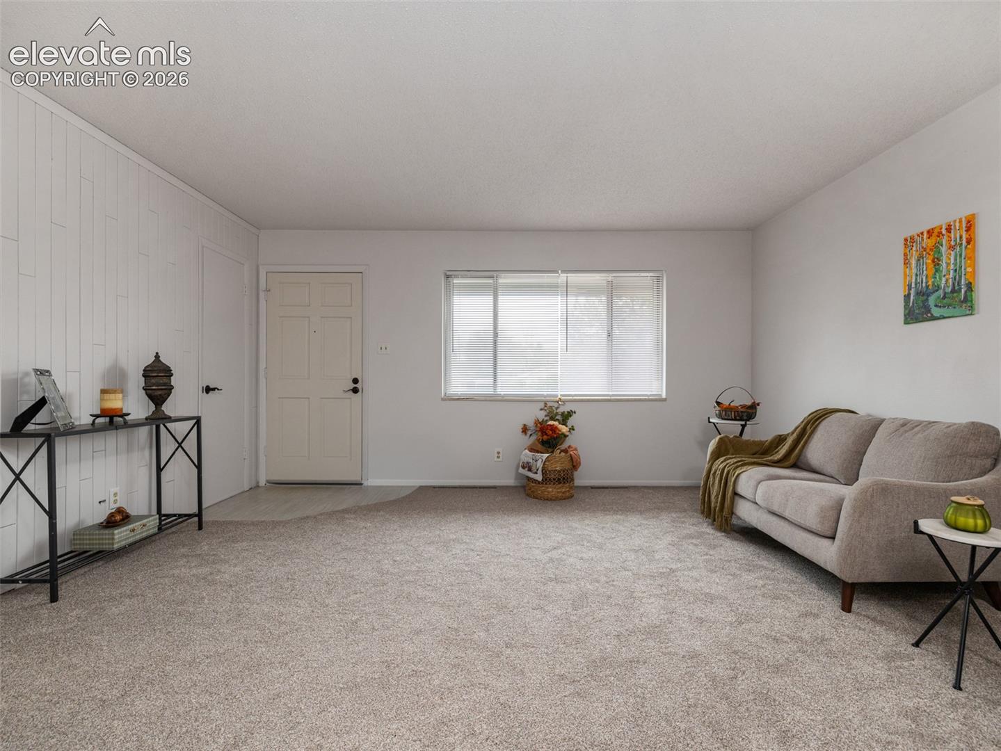 Listing photo 4 for 3950 Fairfield Lane