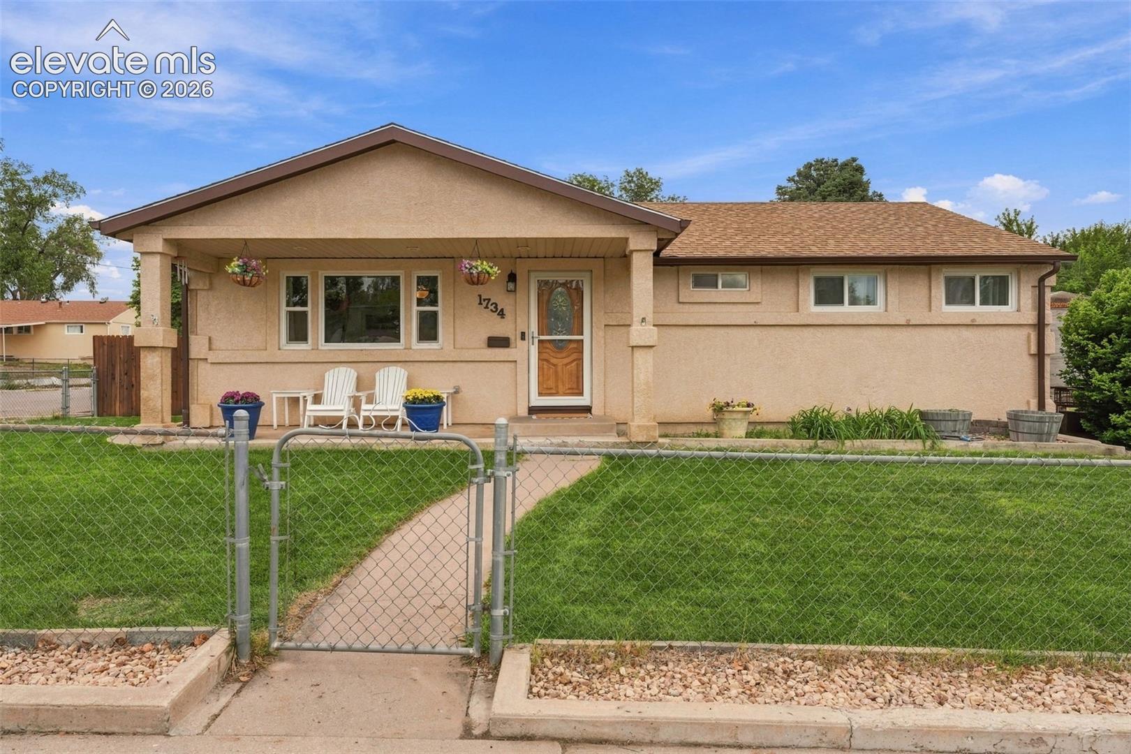 Listing photo 5 for 1734 Comanche Road
