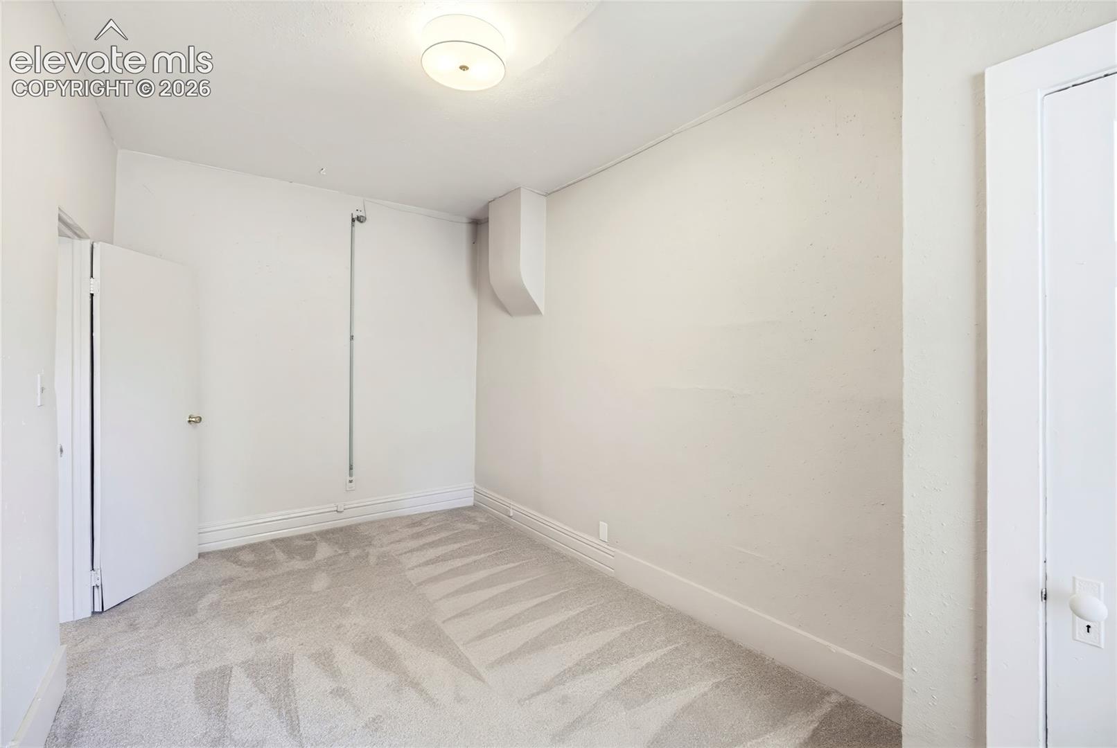 Listing photo 18 for 621 E Cache La Poudre Street