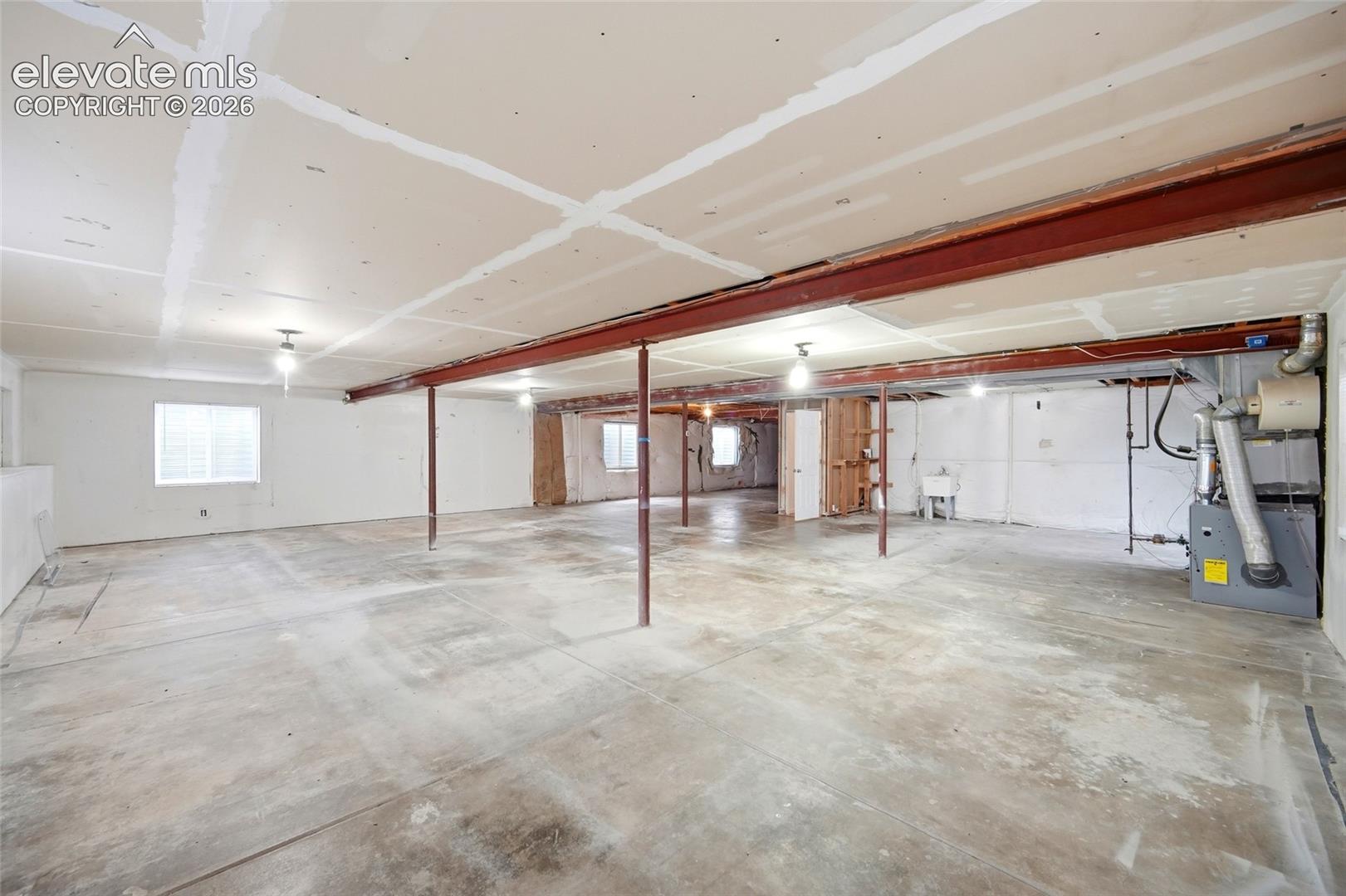 Listing photo 33 for 12354 Pine Valley Circle